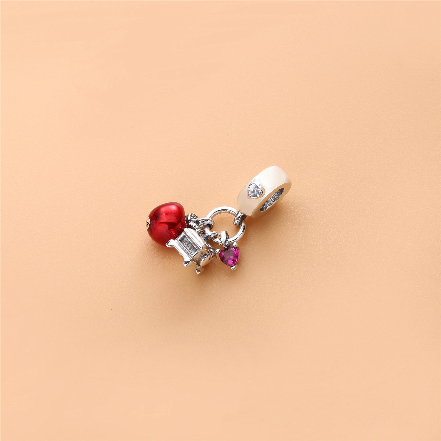 Disney, Pandora Snow Whites Apple & Heart Bedel 797486CZRMX