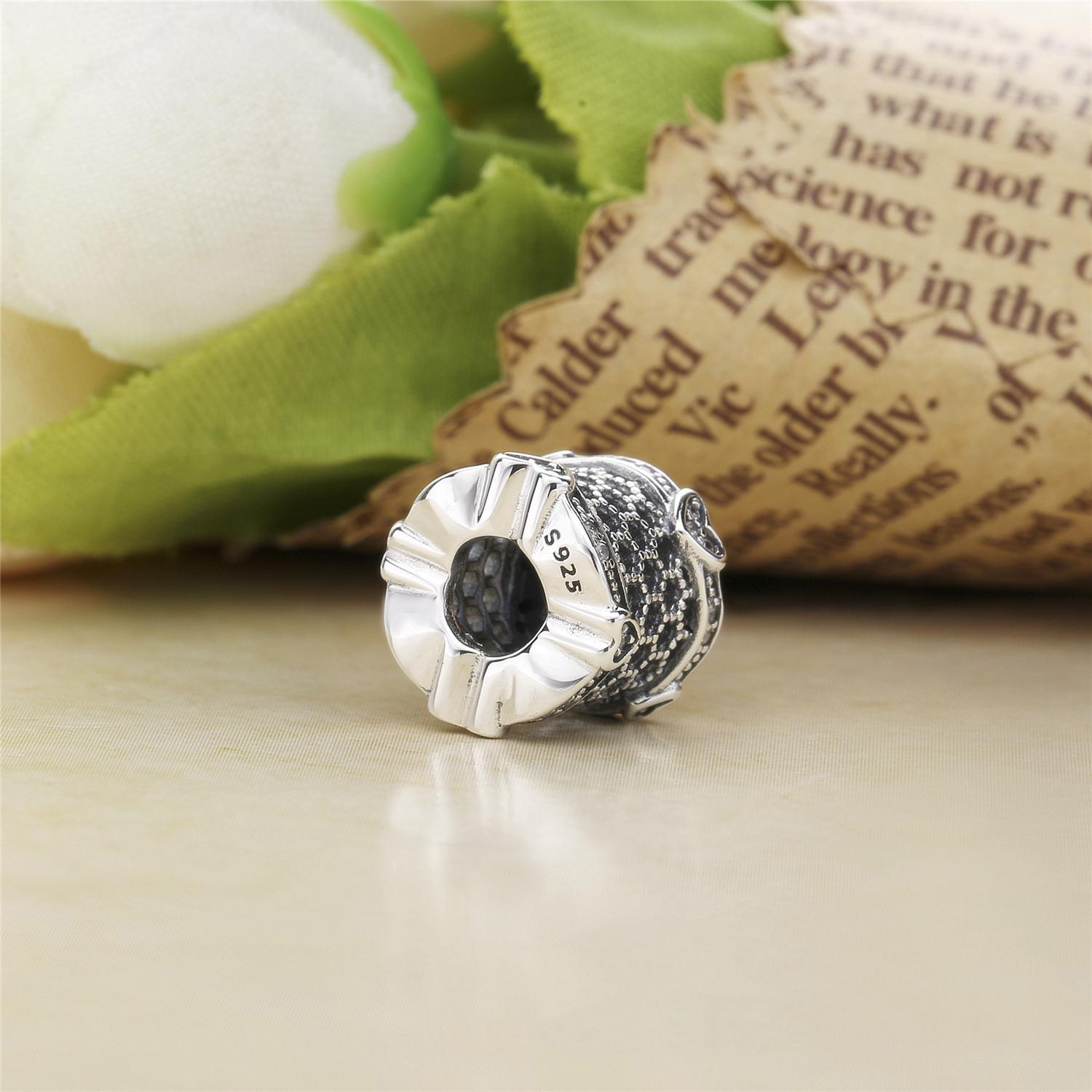 PANDORA Lace Of Love Spacer 797653CZ