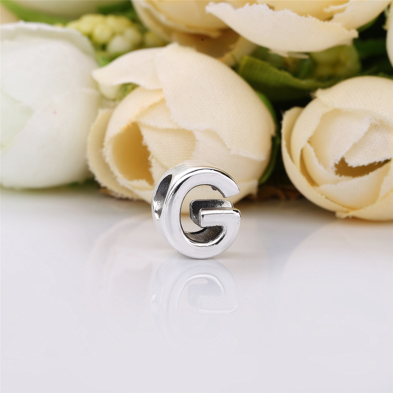 PANDORA Letter G Bedel 797461