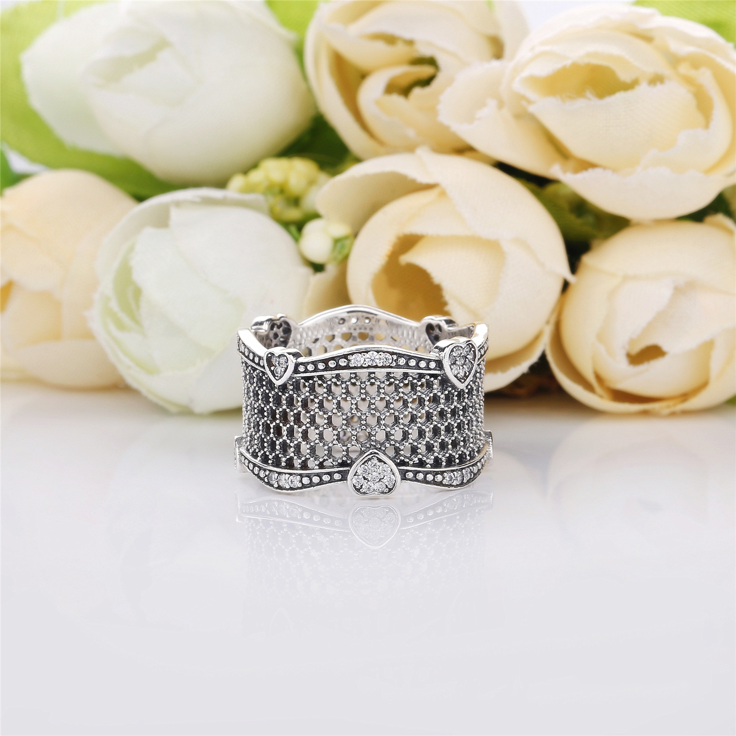 PANDORA Lace Of Love Ring 197706CZ