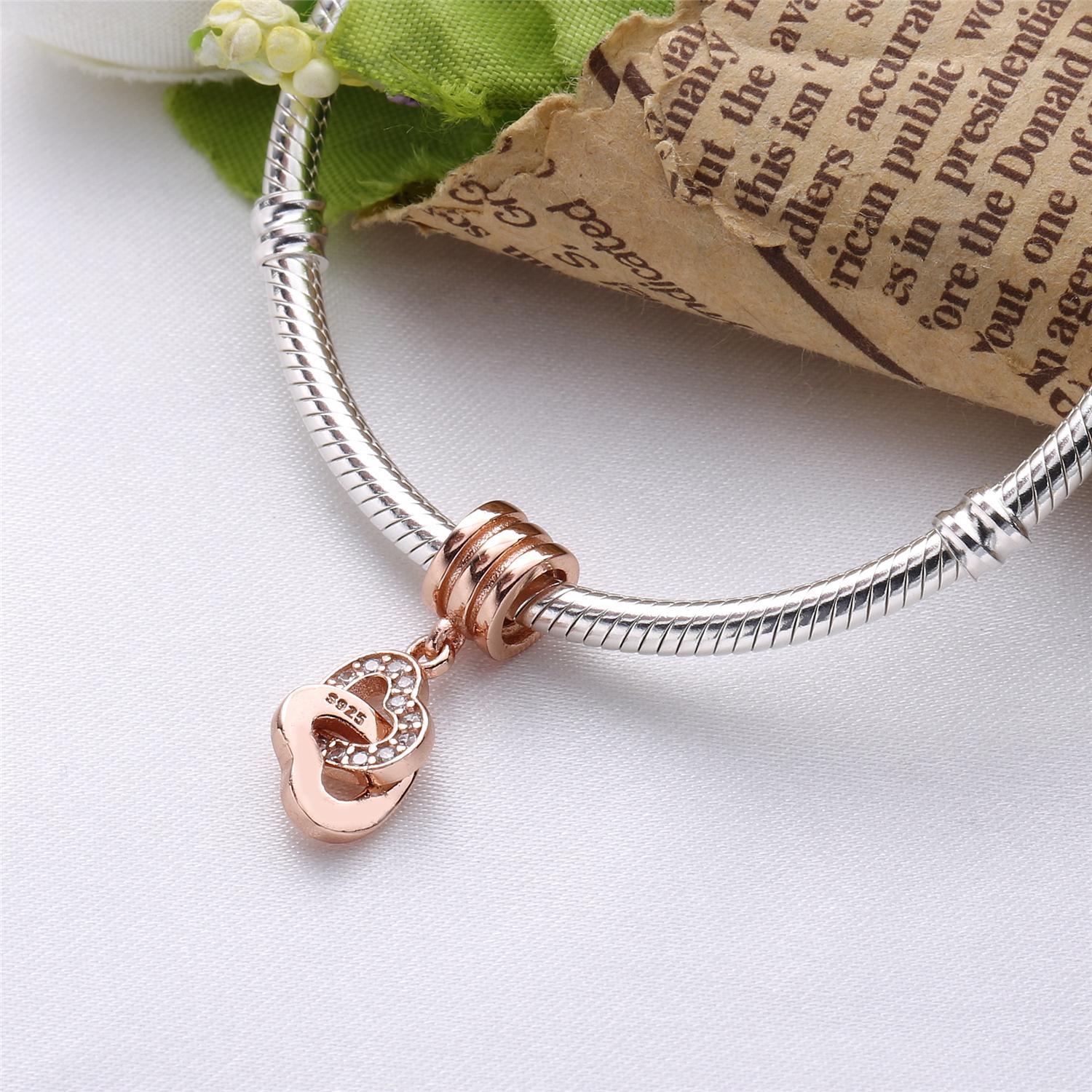 Pandora Rose Hangende Hartjes Bedel 781242CZ