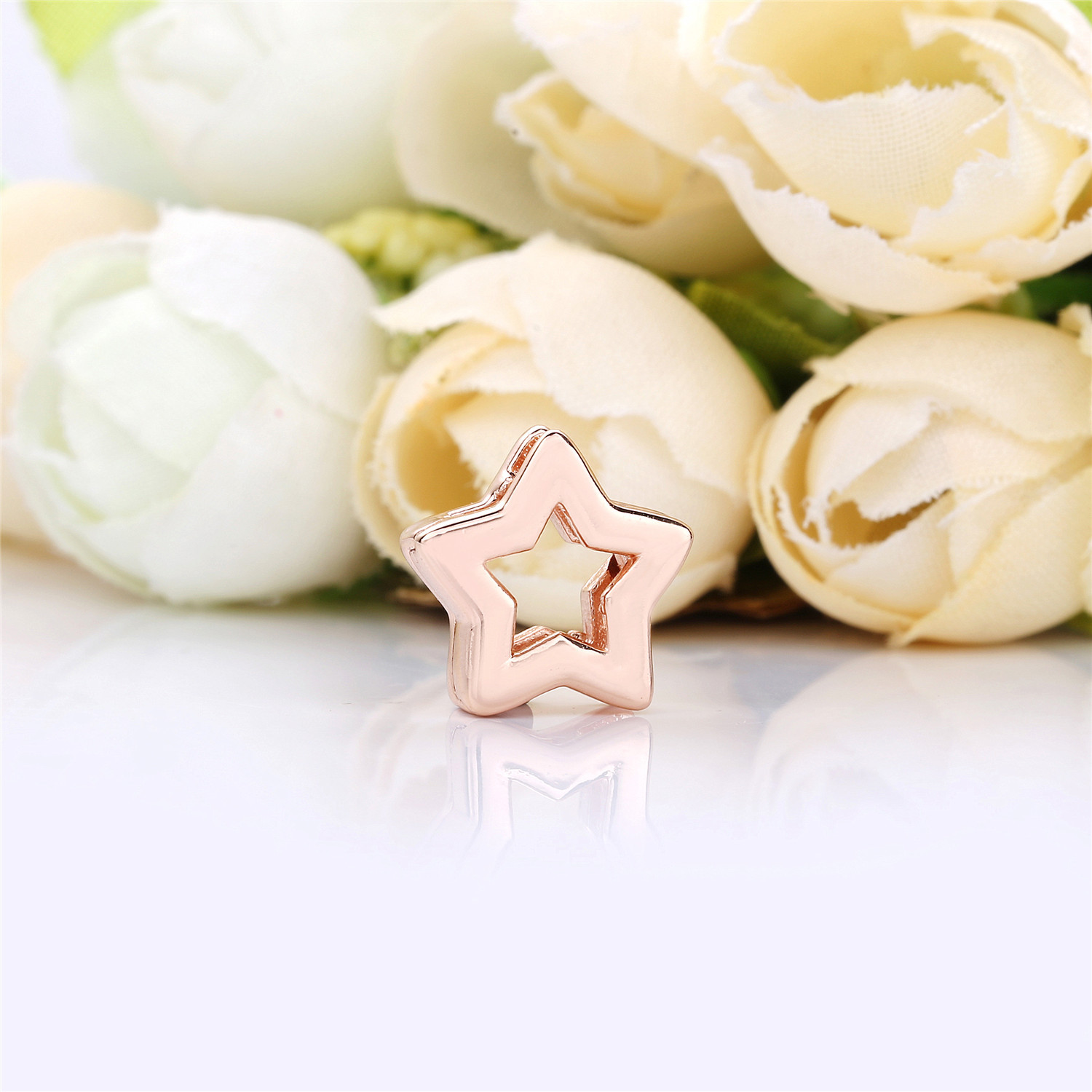 Pandora Rose Reflexions Sleek Star Clip 787544