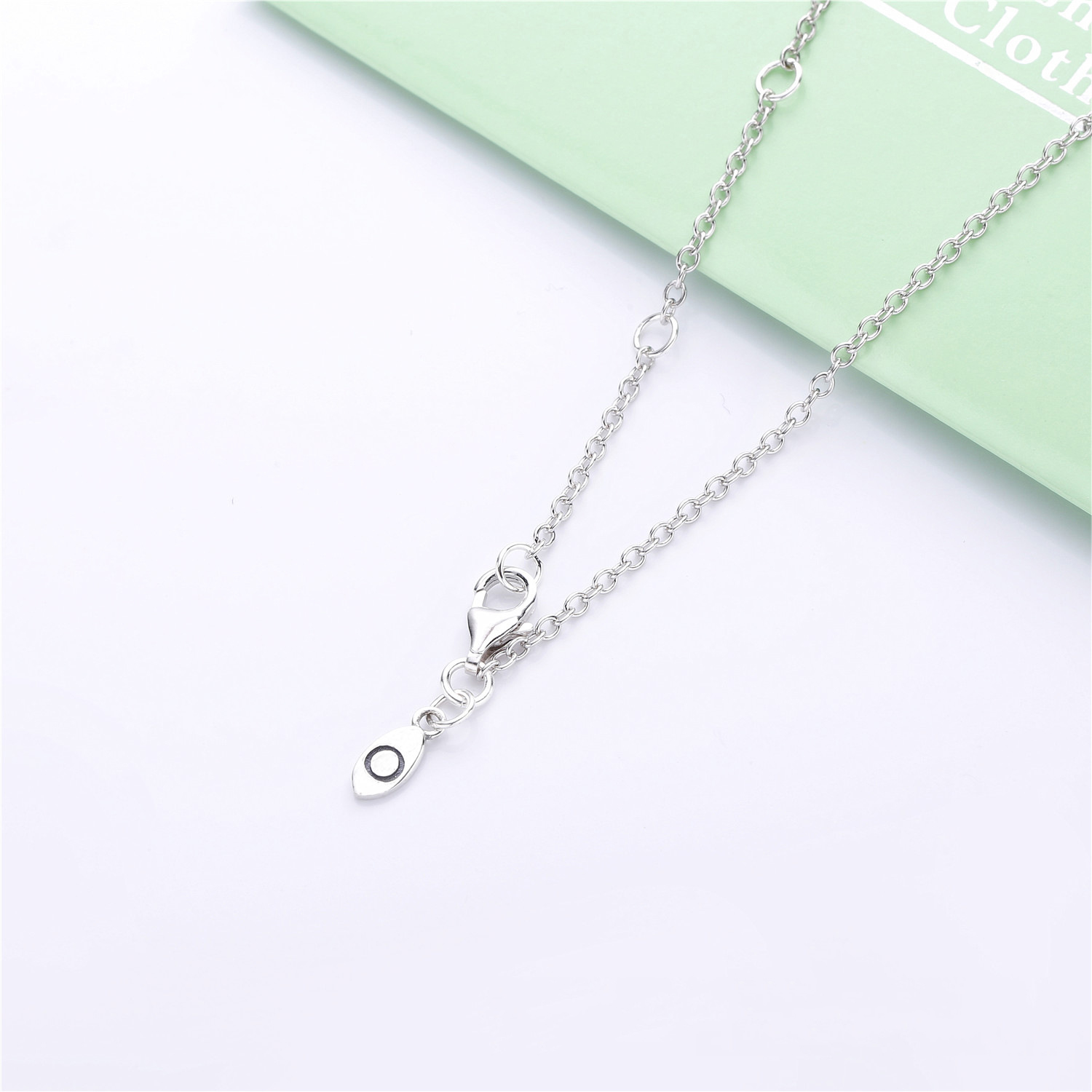 Pandora Zilveren Asymmetrisch Hart Van Liefde Ketting 397797CZ