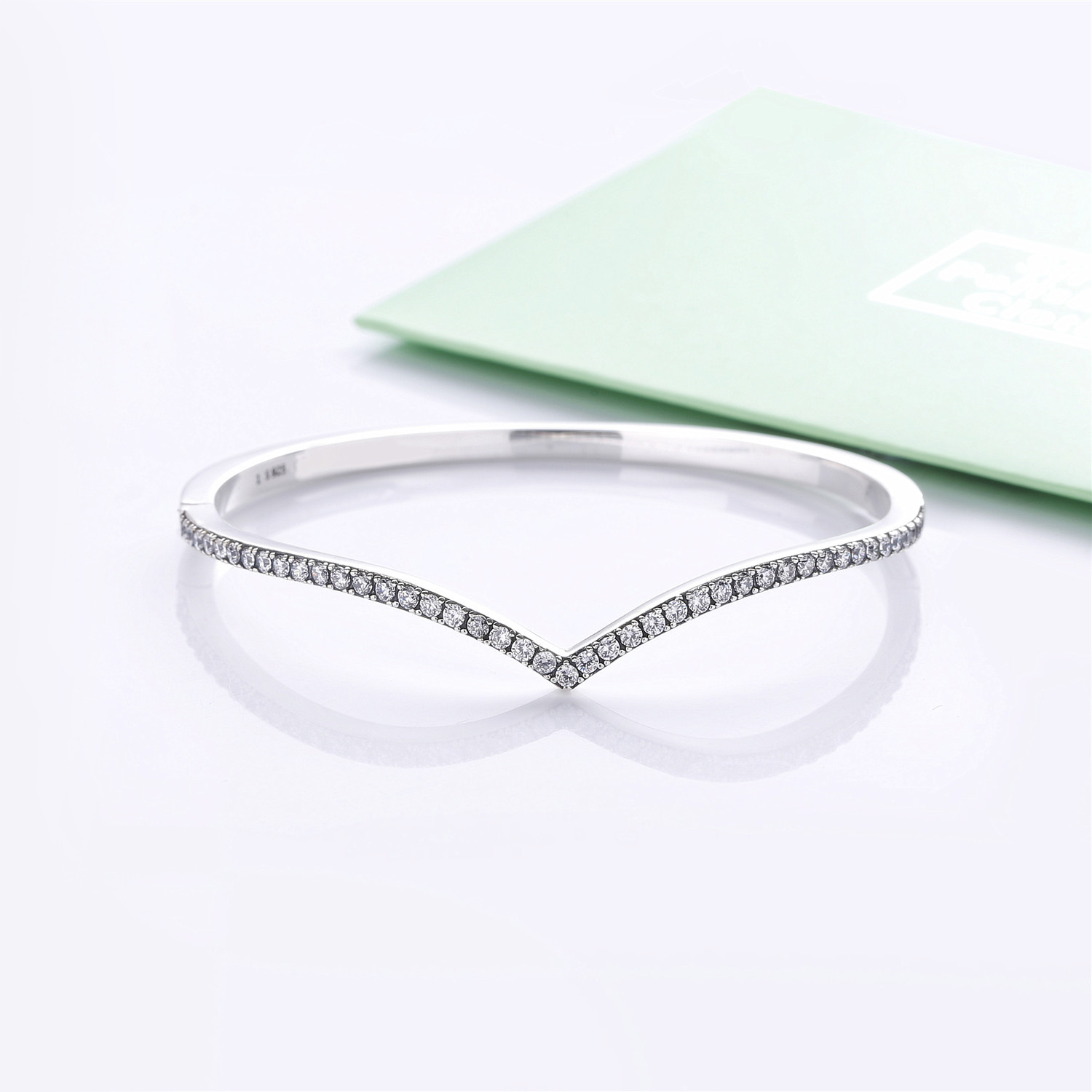 Pandora Zilveren Glinsterende Wens Bangle 597837CZ