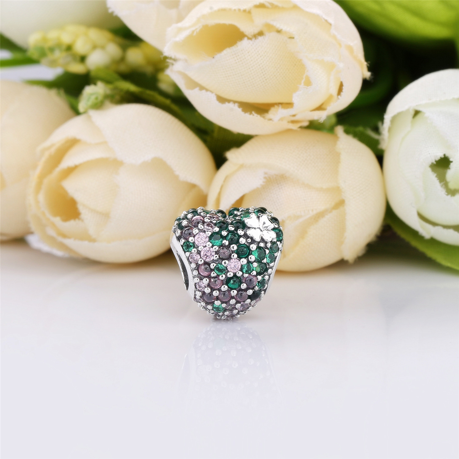 Pandora Gleaming Clover Heart Bedel - 797869Nrgmx