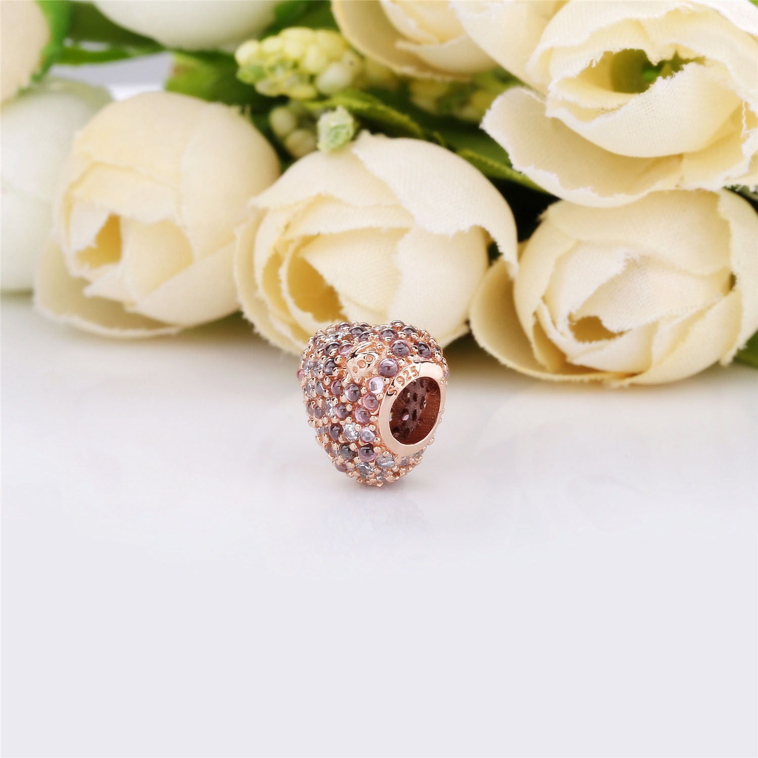 Pandora Gleaming Ladybird Heart Bedel - 787894Npomx