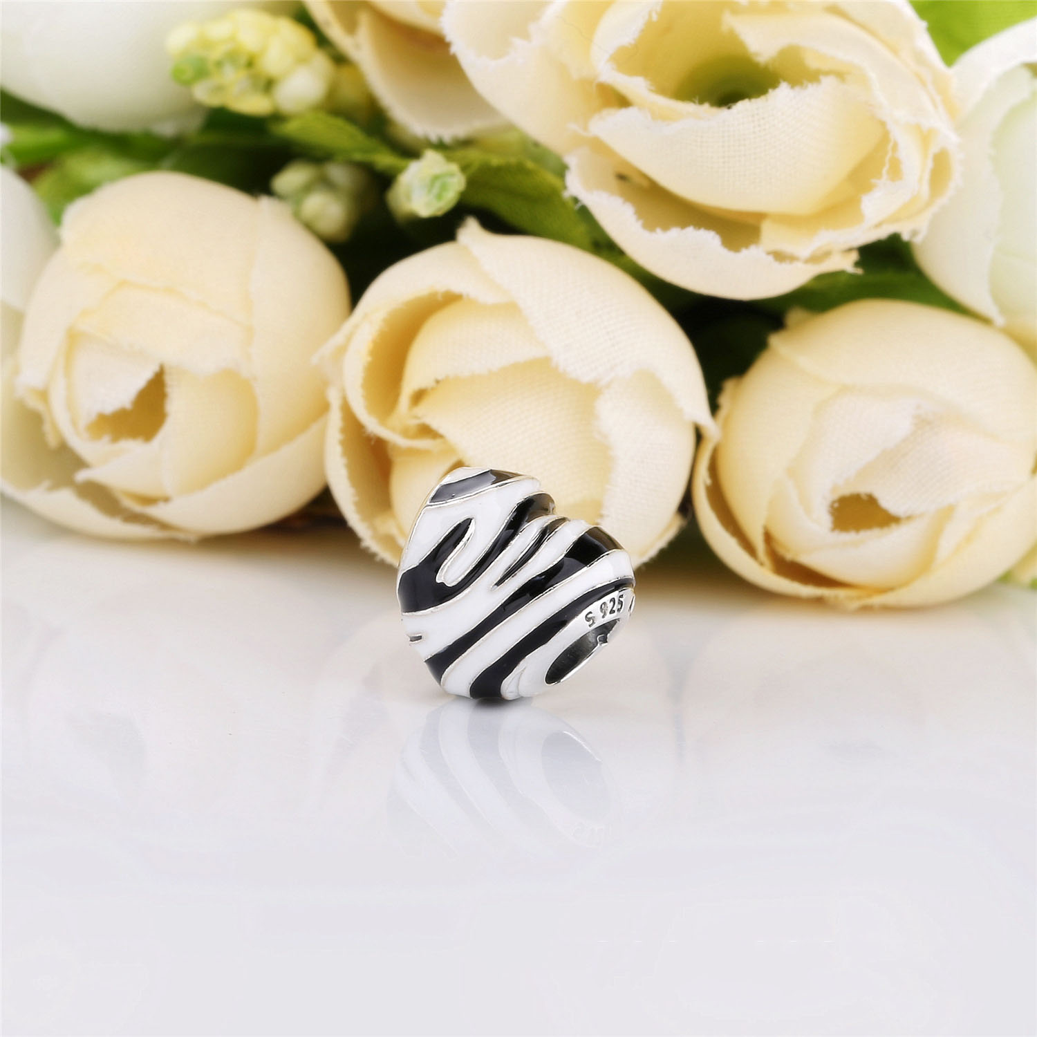 Pandora Wild Stripes Bedel - 798056ENMX