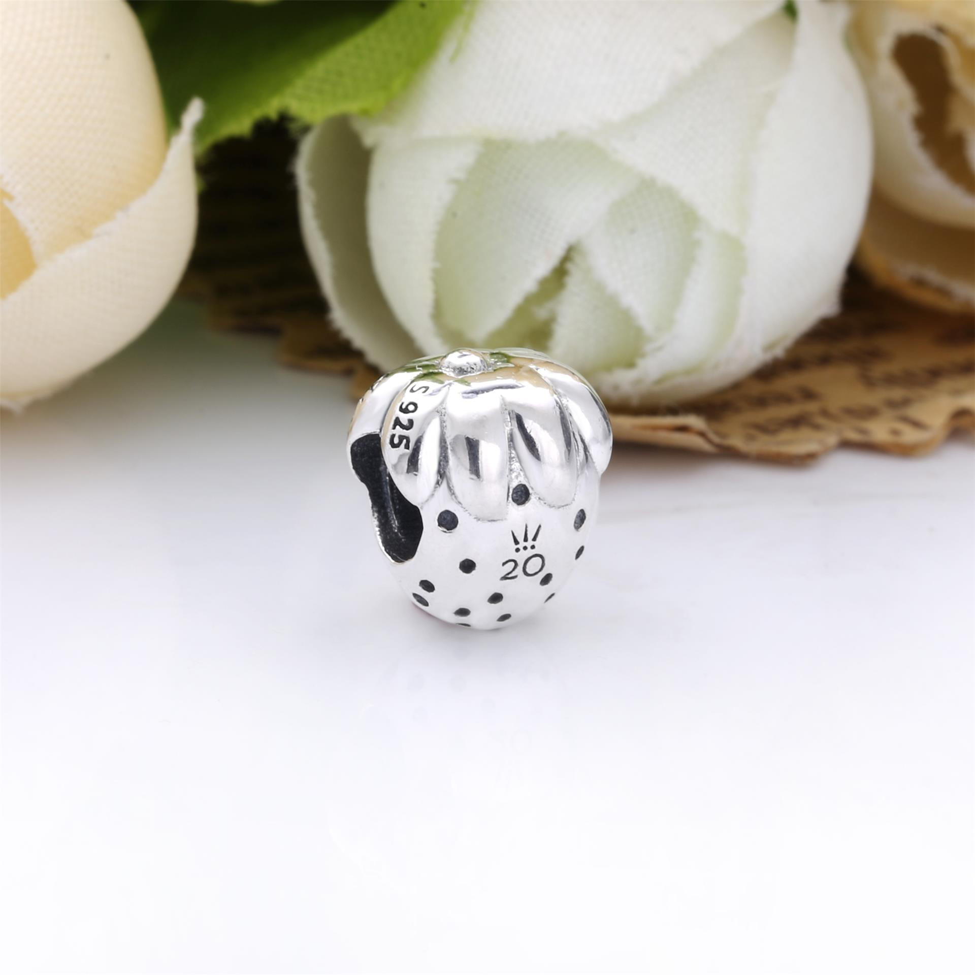 PANDORA 2020 Limited Edition Aardbei Zilveren Bedel 798952C00