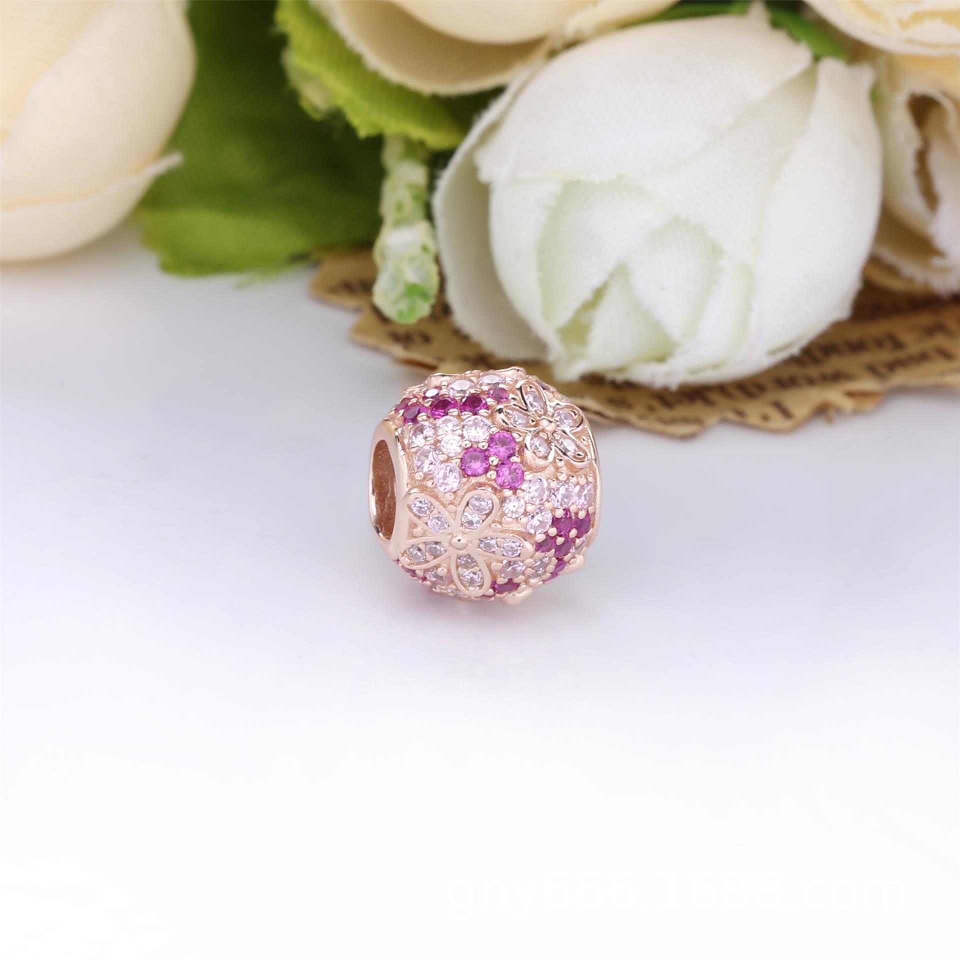 PANDORA Roze Pavé Madeliefjes Bedel 788797C01