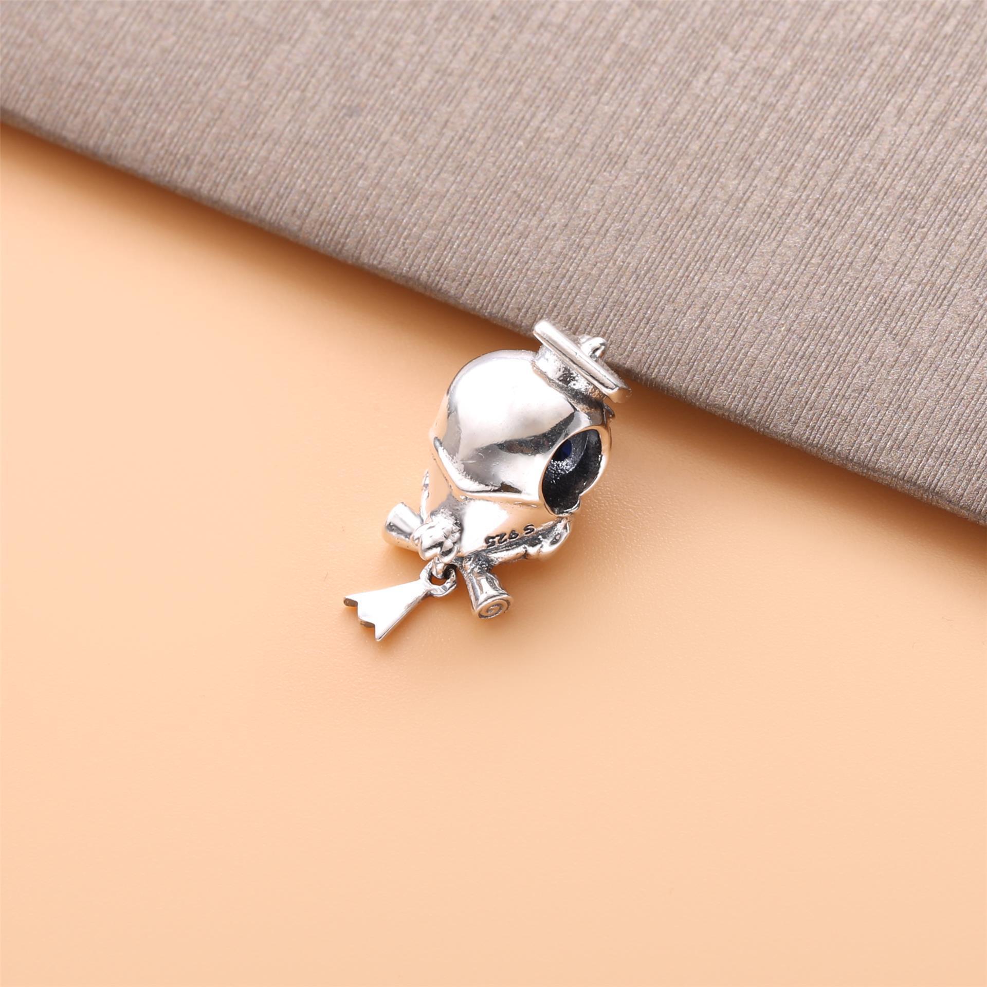 PANDORA Wise Owl Graduation Bedel - 798907C01