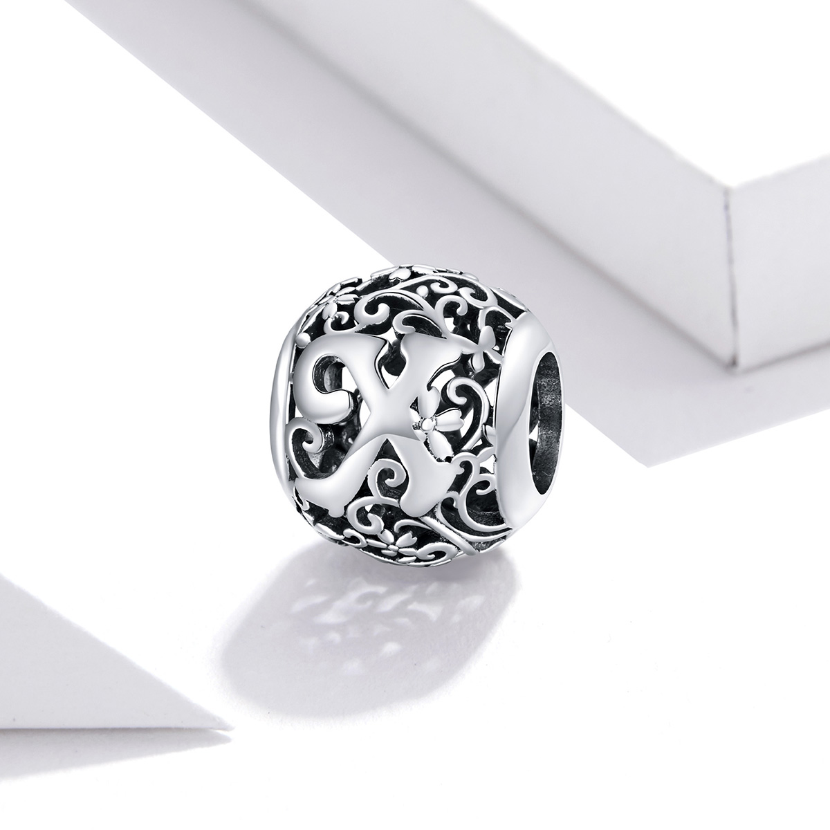 Pandora Style Opengewerkte Bloem Letter X Bedel - SCC1444-X