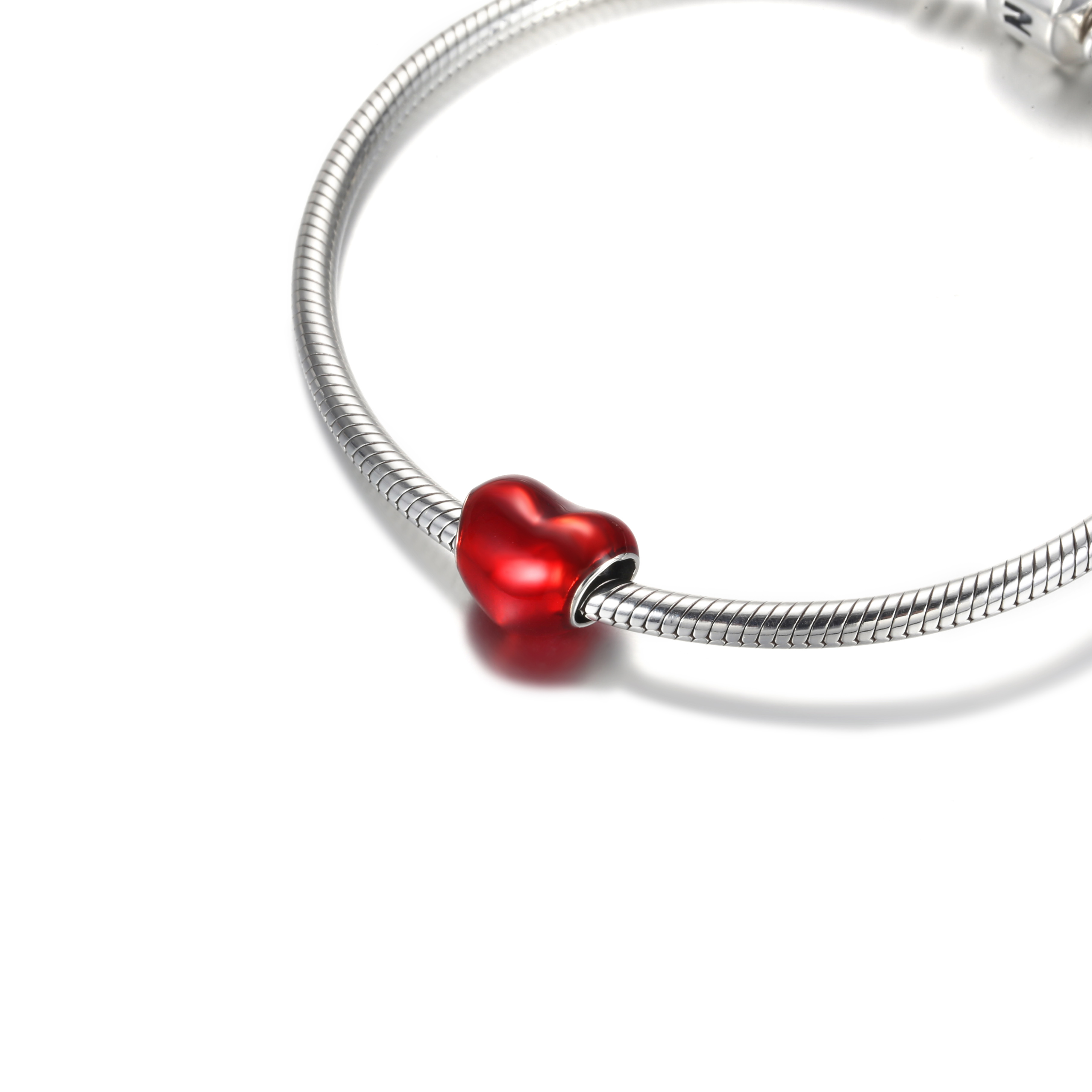 Metallic Red Heart Bedel 799291c02