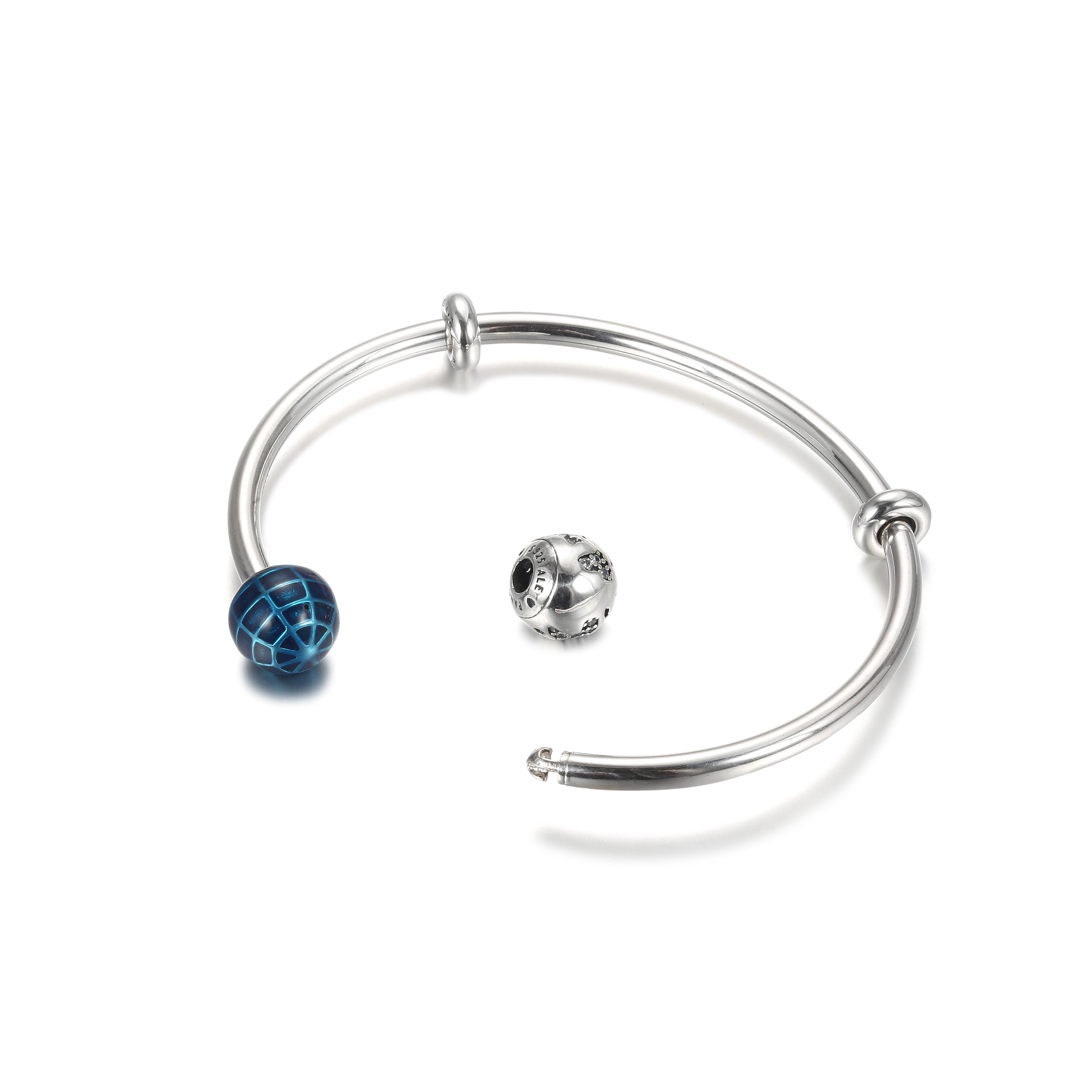 PANDORA blauwe planeet en bol Open Bangle - 599223C01