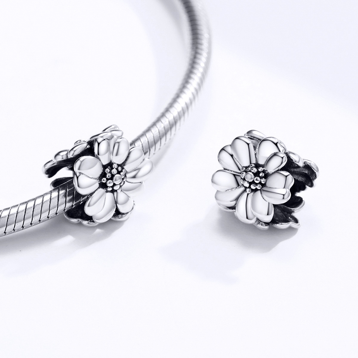 Pandora Style Drie bloemen Bedel - SCC1486