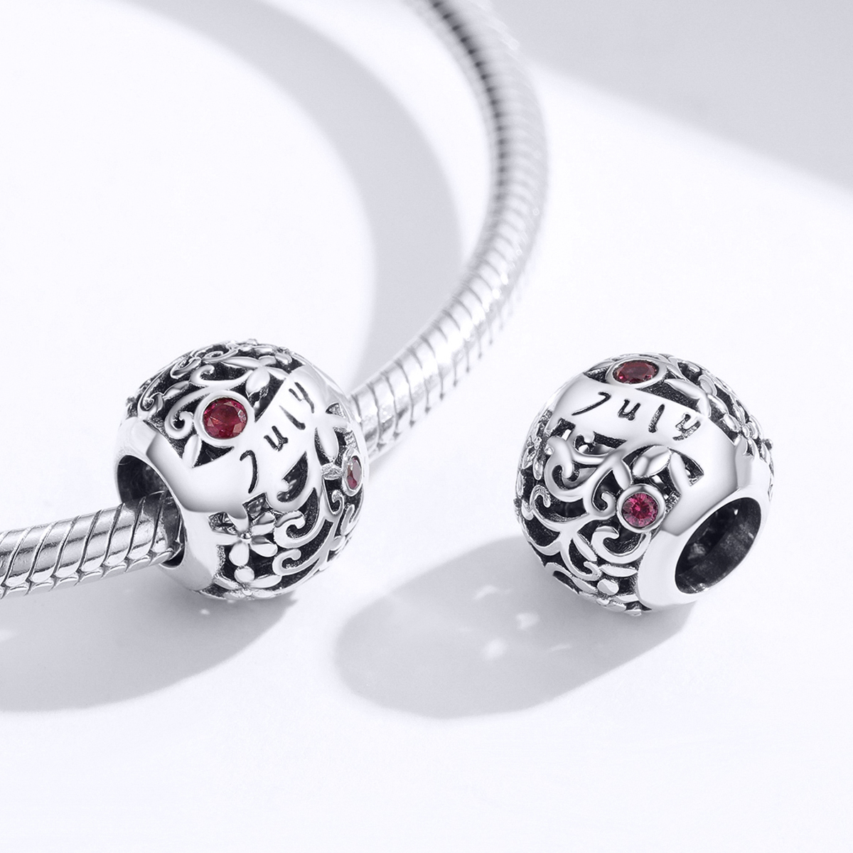 Pandora Style Juli Granaat Geboortesteen Bedel - SCC1385-7