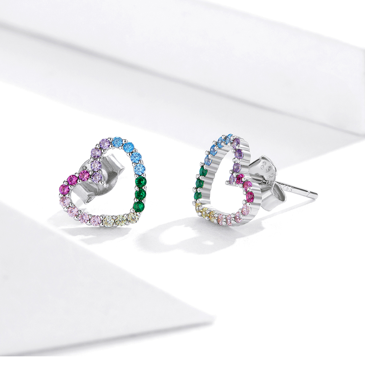 Pandora Style Regenboog Harten Oorknopjes - SCE891