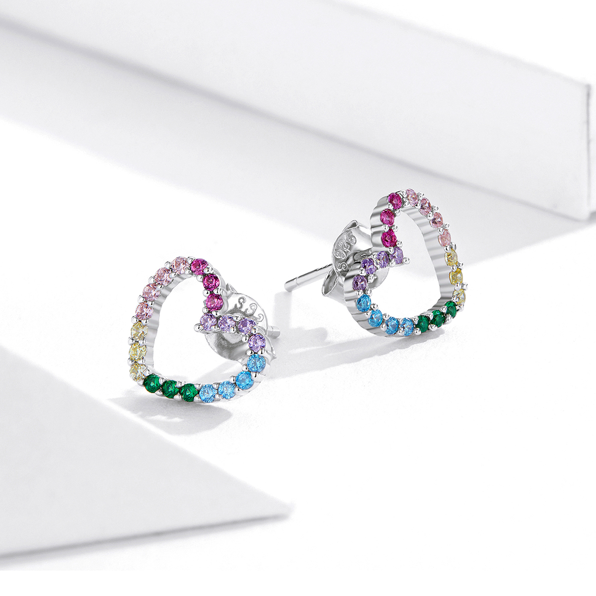 Pandora Style Regenboog Harten Oorknopjes - SCE891