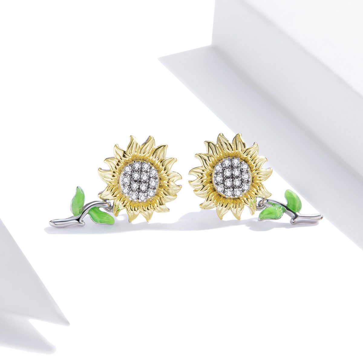 Pandora Style Tweekleurige Zonnebloem Oorknopjes - SCE919