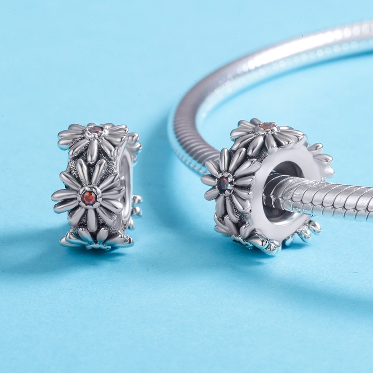 Pandora Style Daisy Krans Spacer Bedel - SCC598