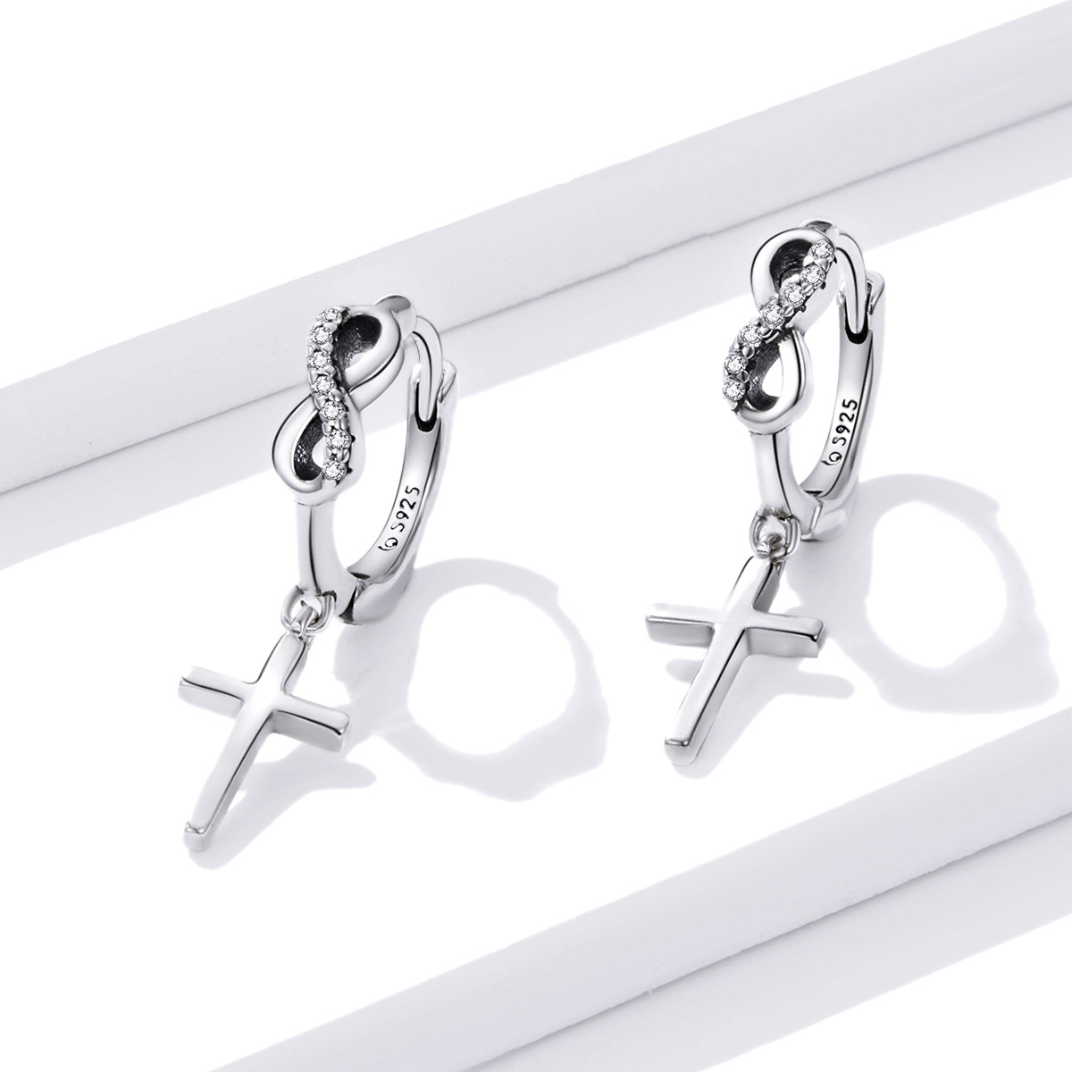 Pandora Style Creatieve Cross Oorbellen - BSE474