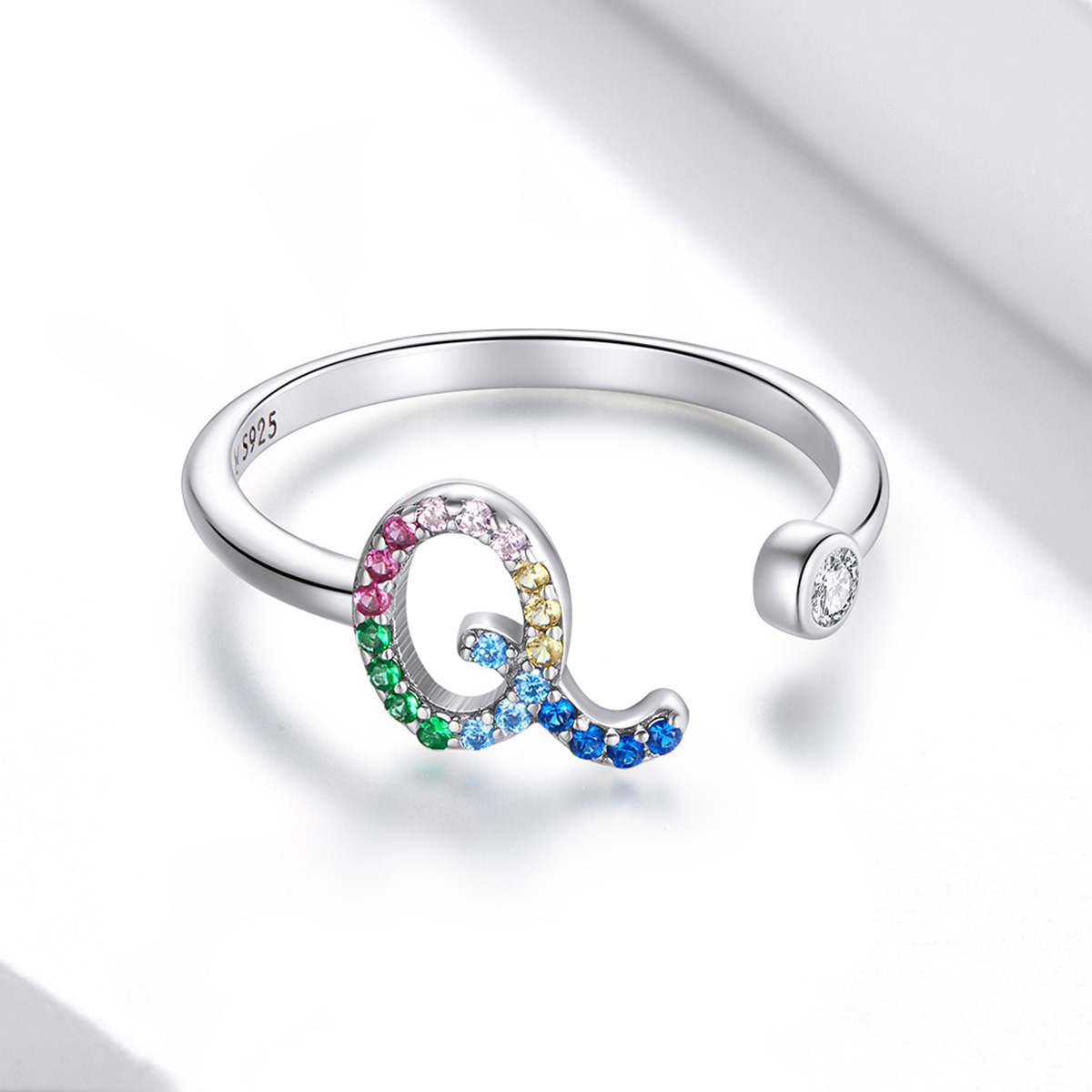 Pandora Style Kleurrijke Letter-Q Open Ring - SCR723-Q