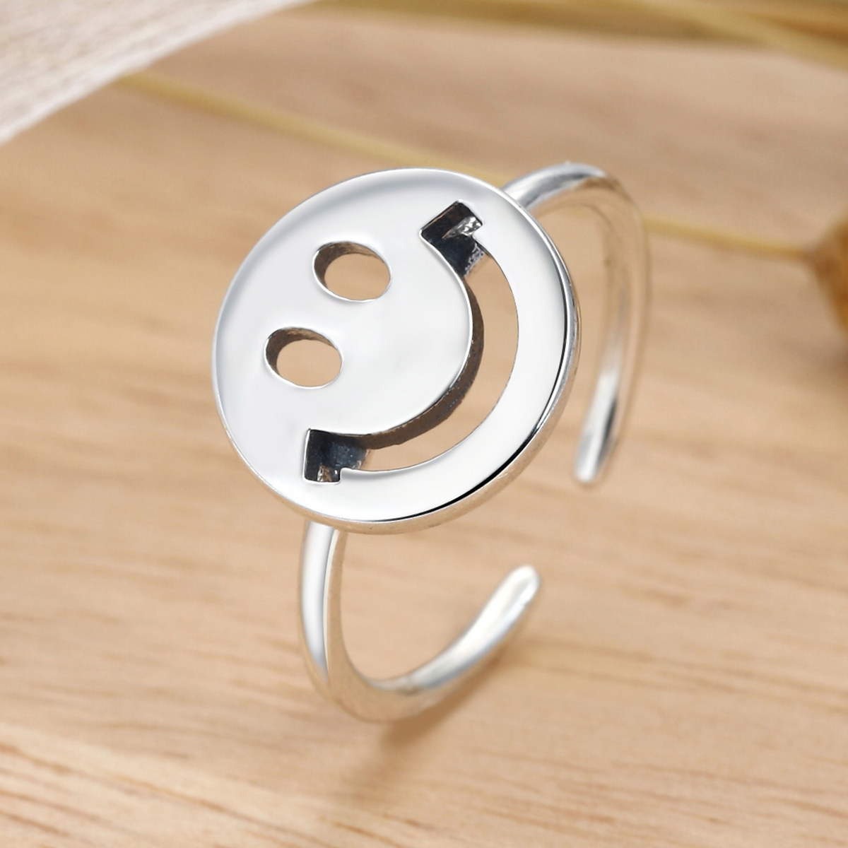 Pandora Style Leuke smiley Open Ring - VSR117