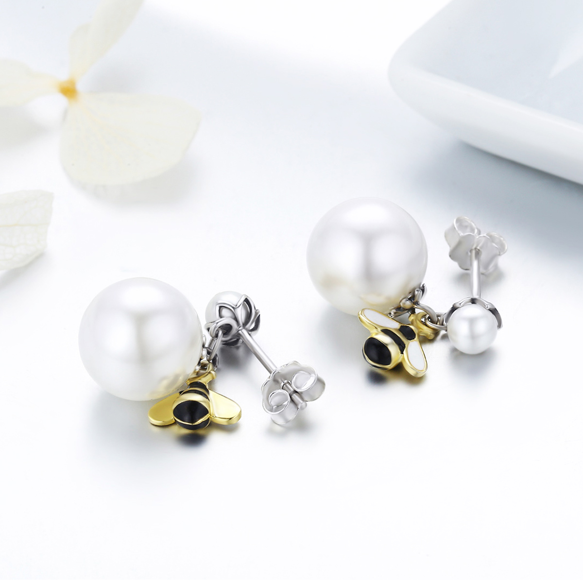 Pandora Style Bij Oorknopjes - SCE232