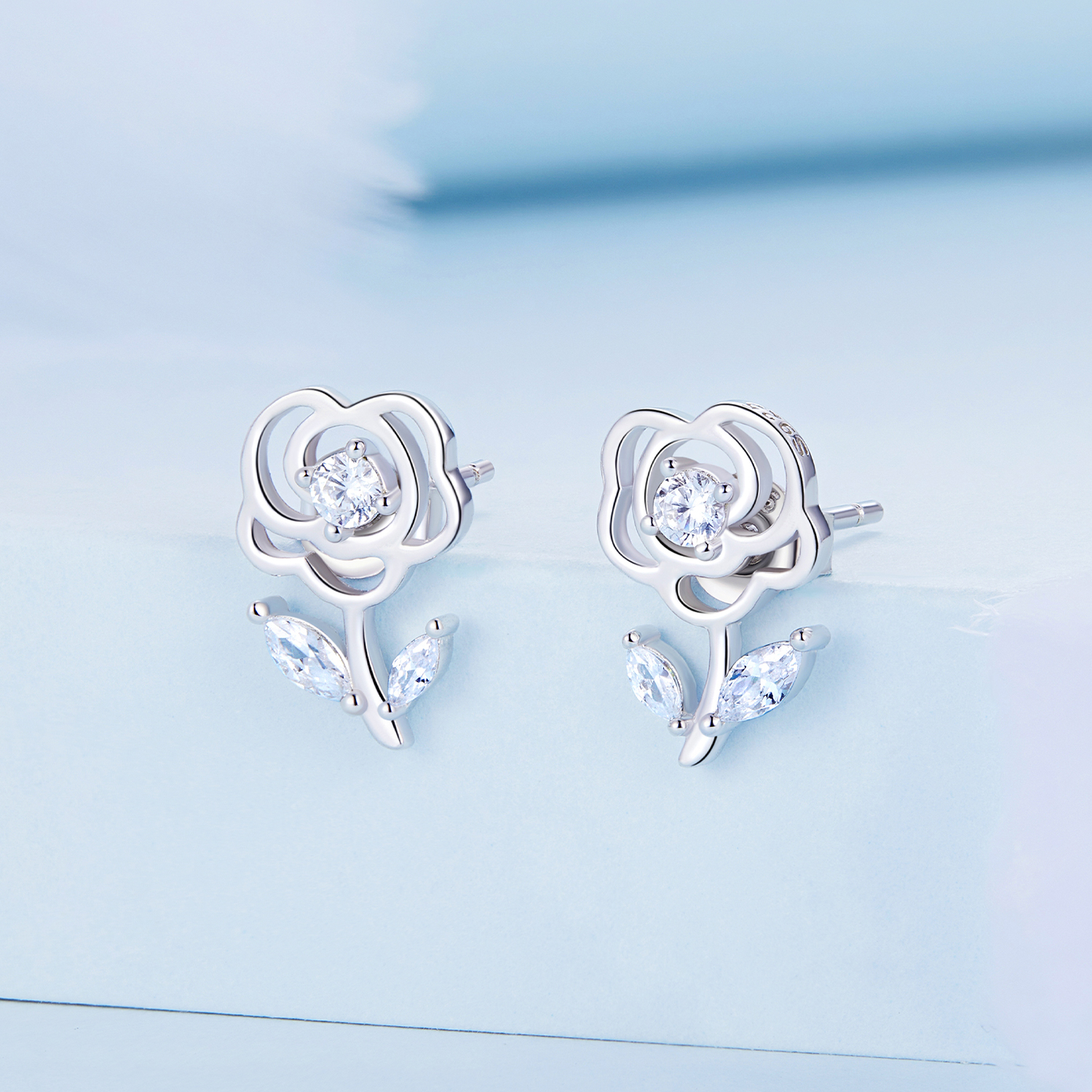 Pandora Style Rozen Oorknopjes - BSE714