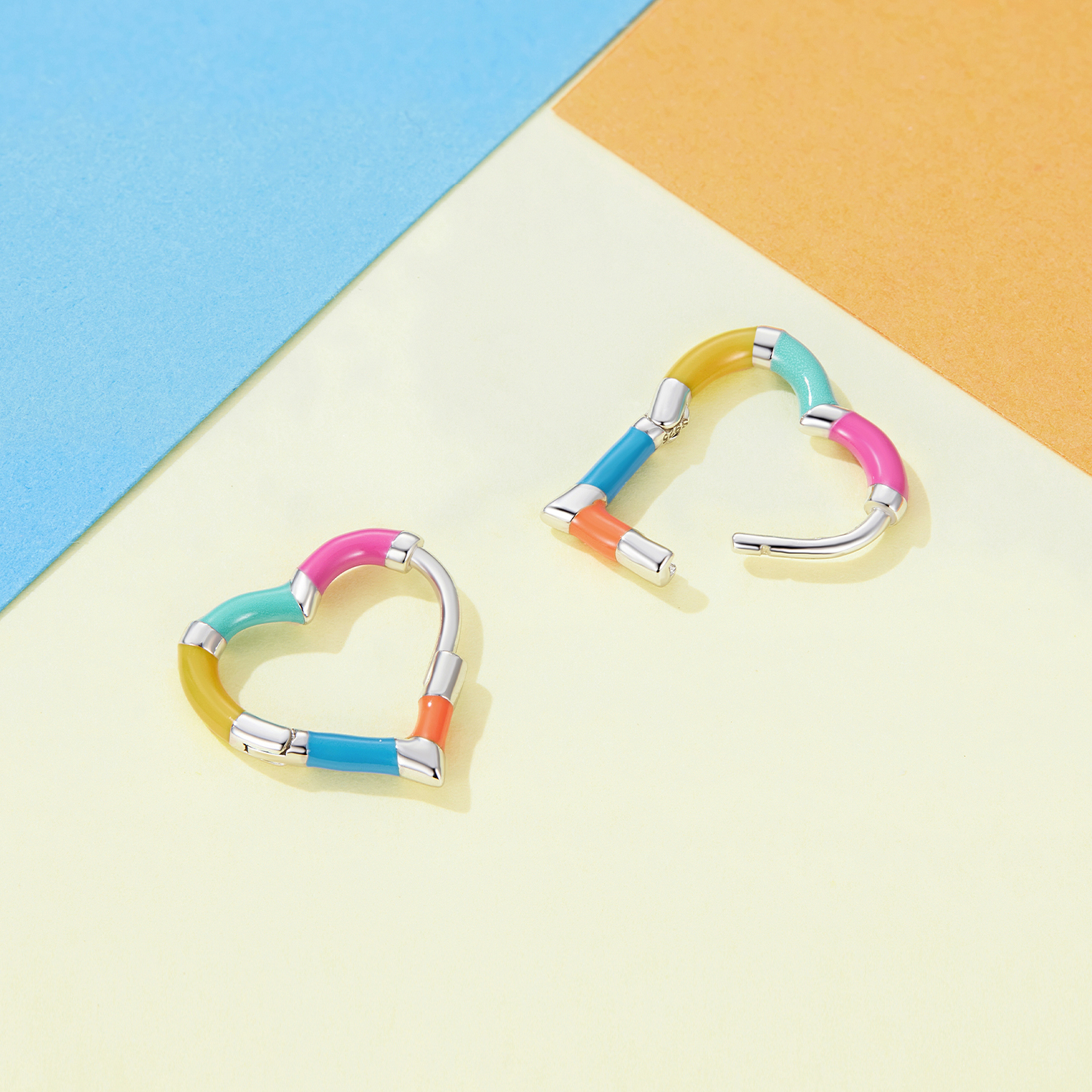 Pandora Stijl Regenboog Hart Hoops Oorbellen - SCE1607