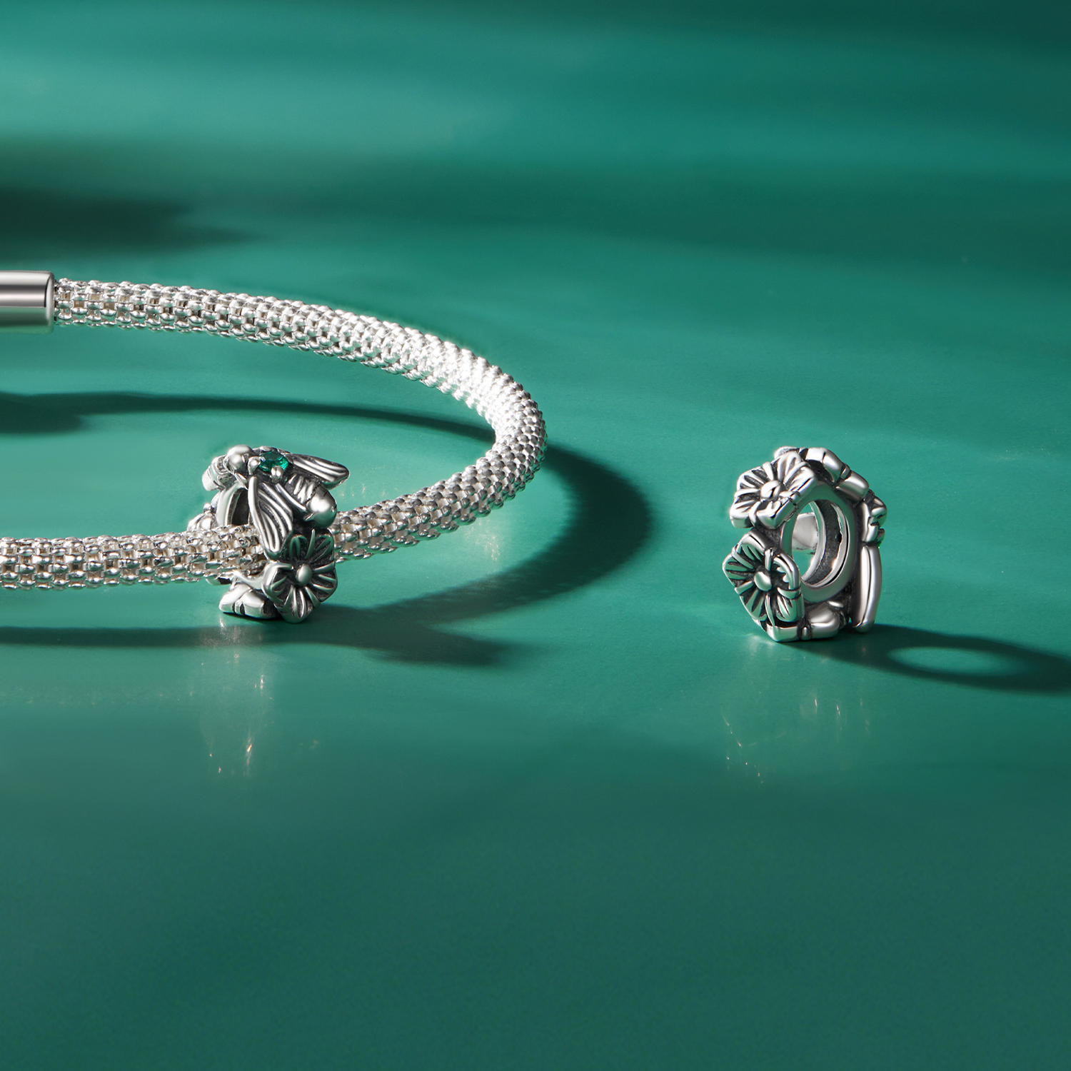 Pandora-stijl Geluksbij Spacerring Bedel - SCC2526