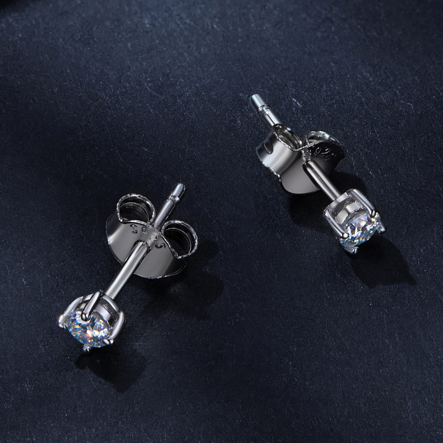 Pandora Stijl 0.1Ct Moissanite Studs Oorbellen (Twee Certificaten) - MSE038