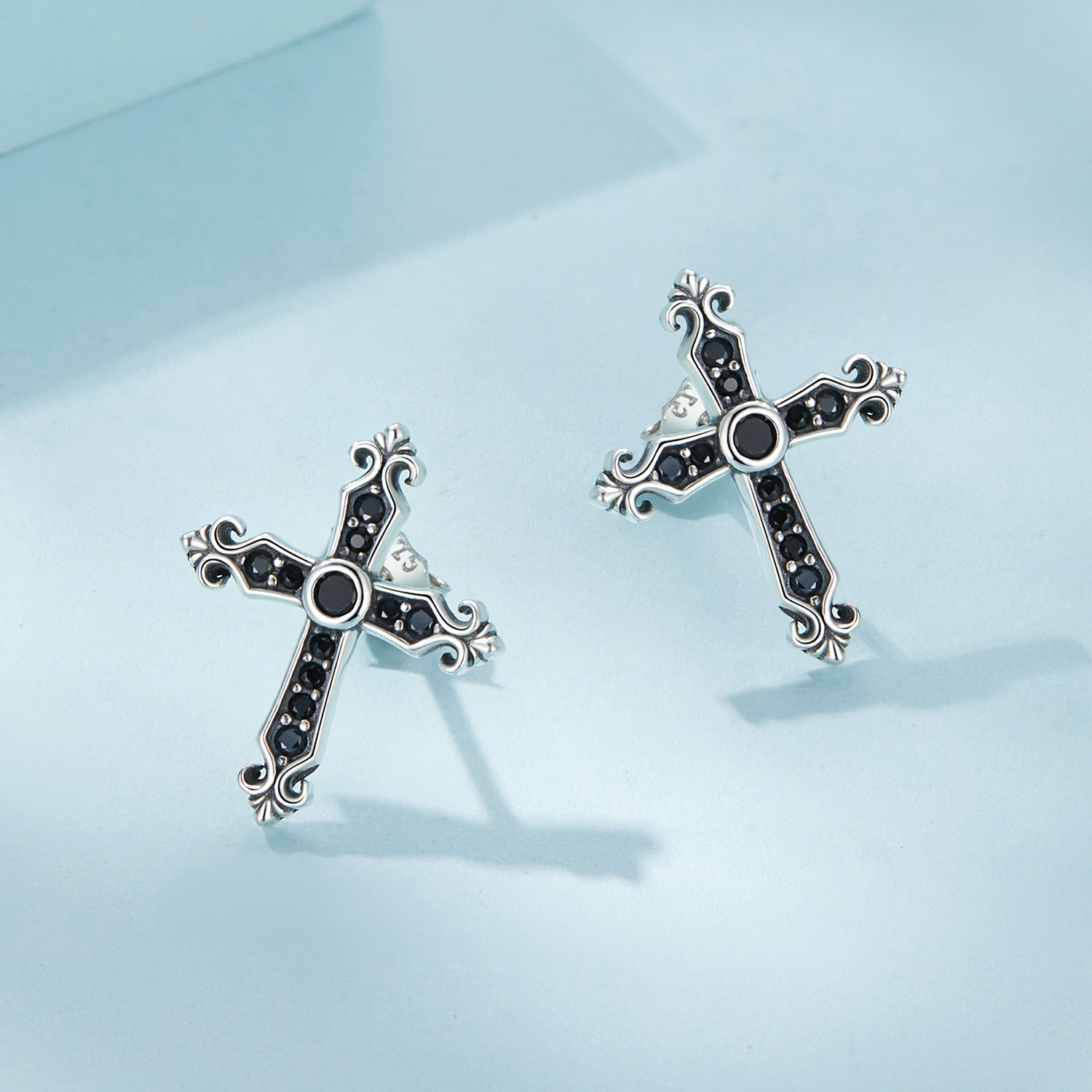 Pandora-stijl Vintage Kruis Studs Oorbellen - SCE1655