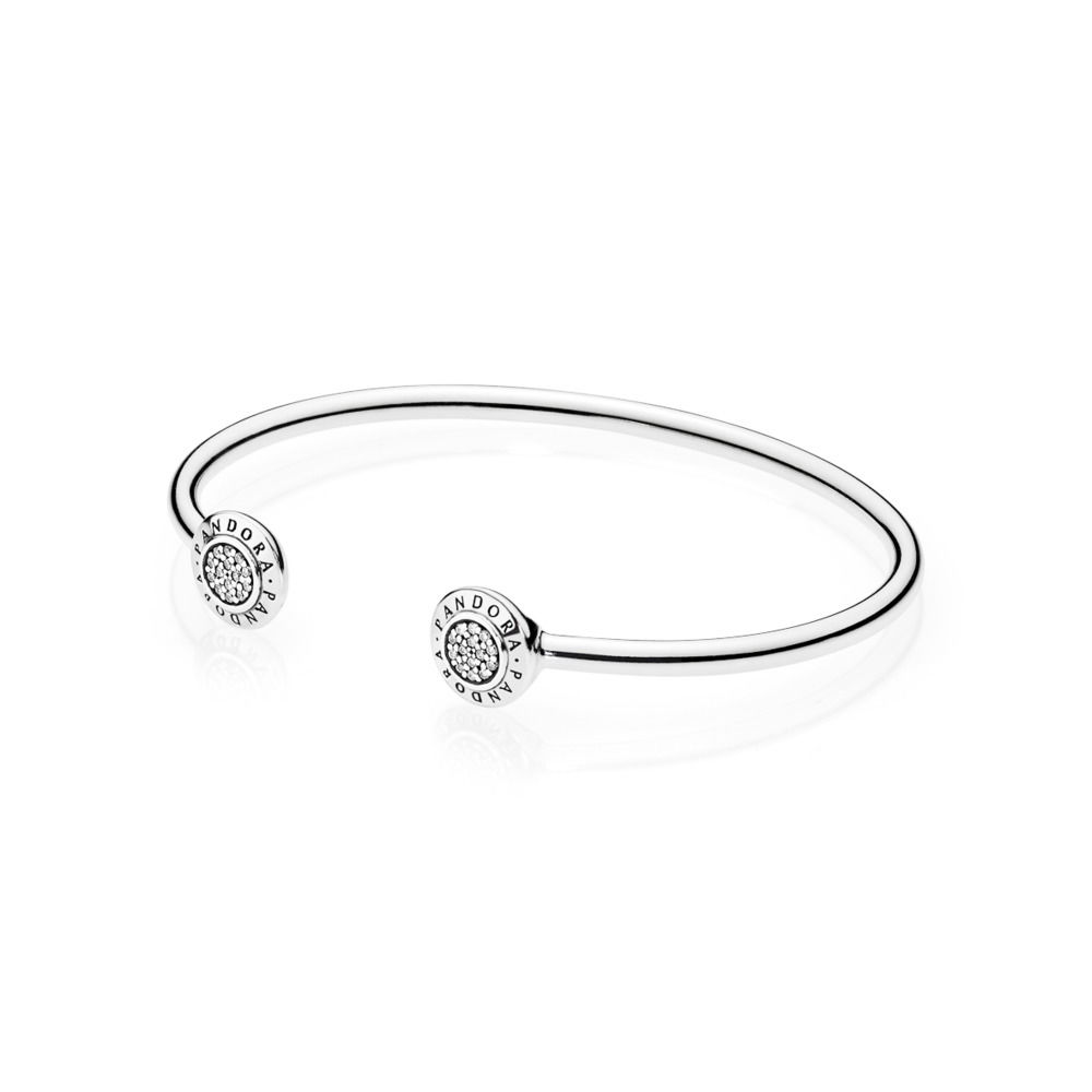 Open Bangle Met Pandora Gravure 590528CZ