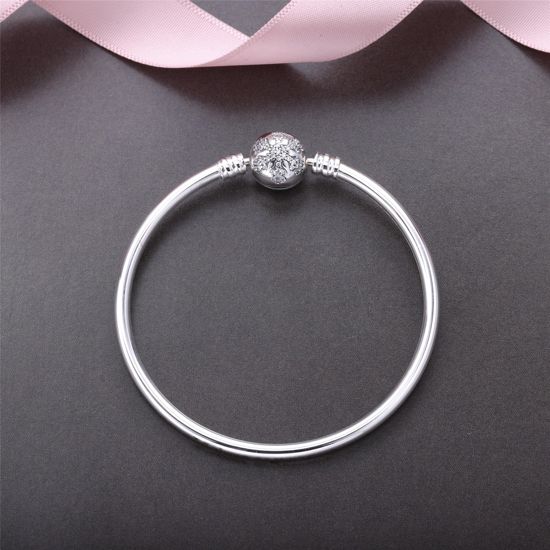 PANDORA Unique Snowflake Moments Silver Bangle - 590740CZ