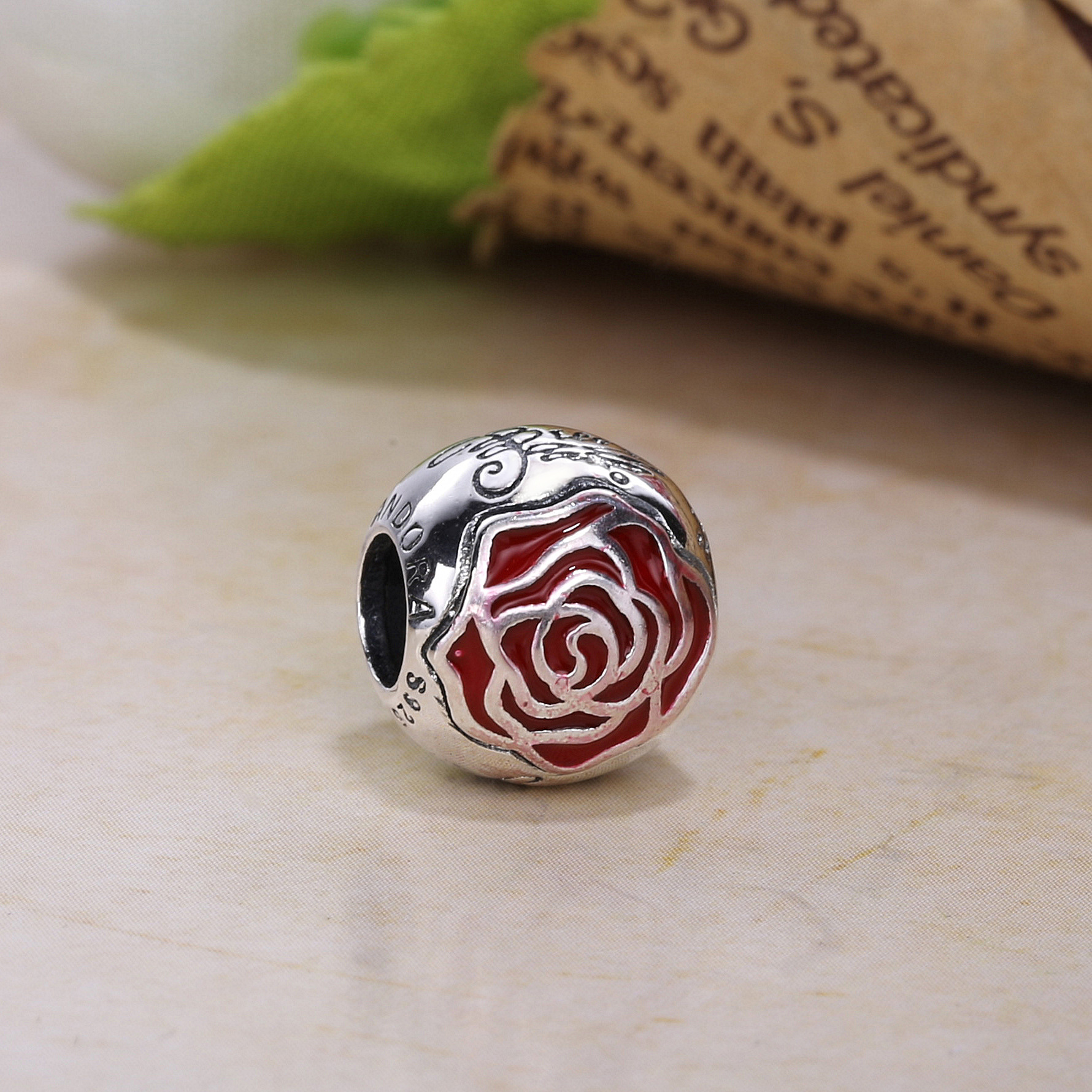 Disney, Pandora Belles Enchanted Rose Bedel 791575EN09