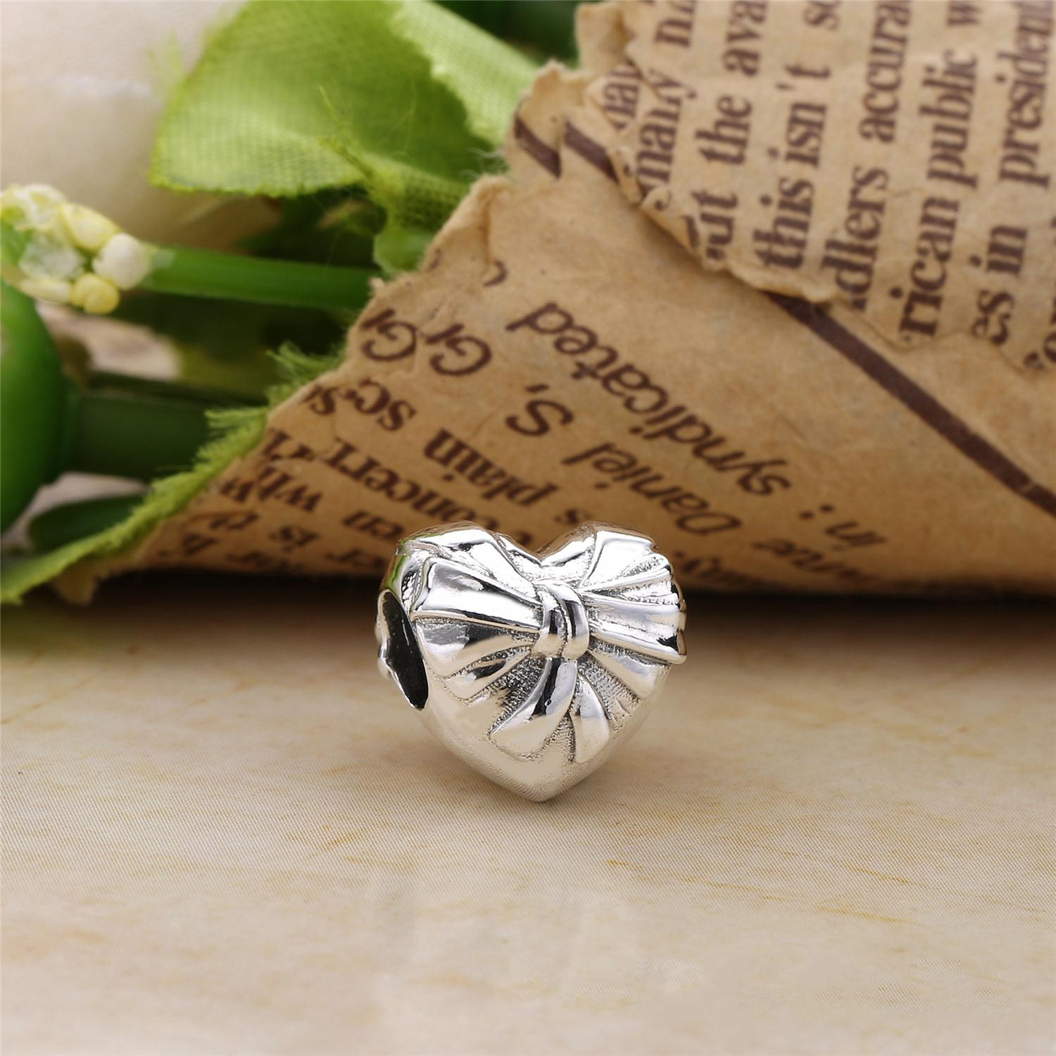 PANDORA Brilliant Heart Bow Bedel 797303