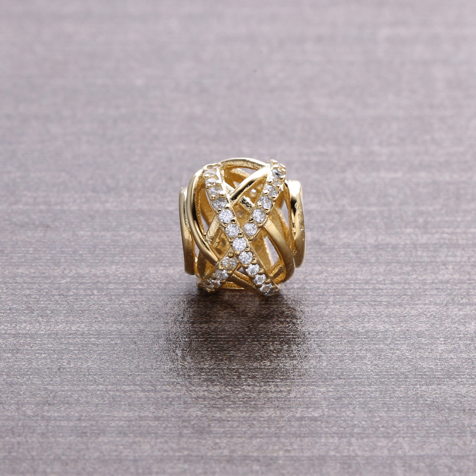 Pandora Gouden Melkweg Bedel 750827CZ