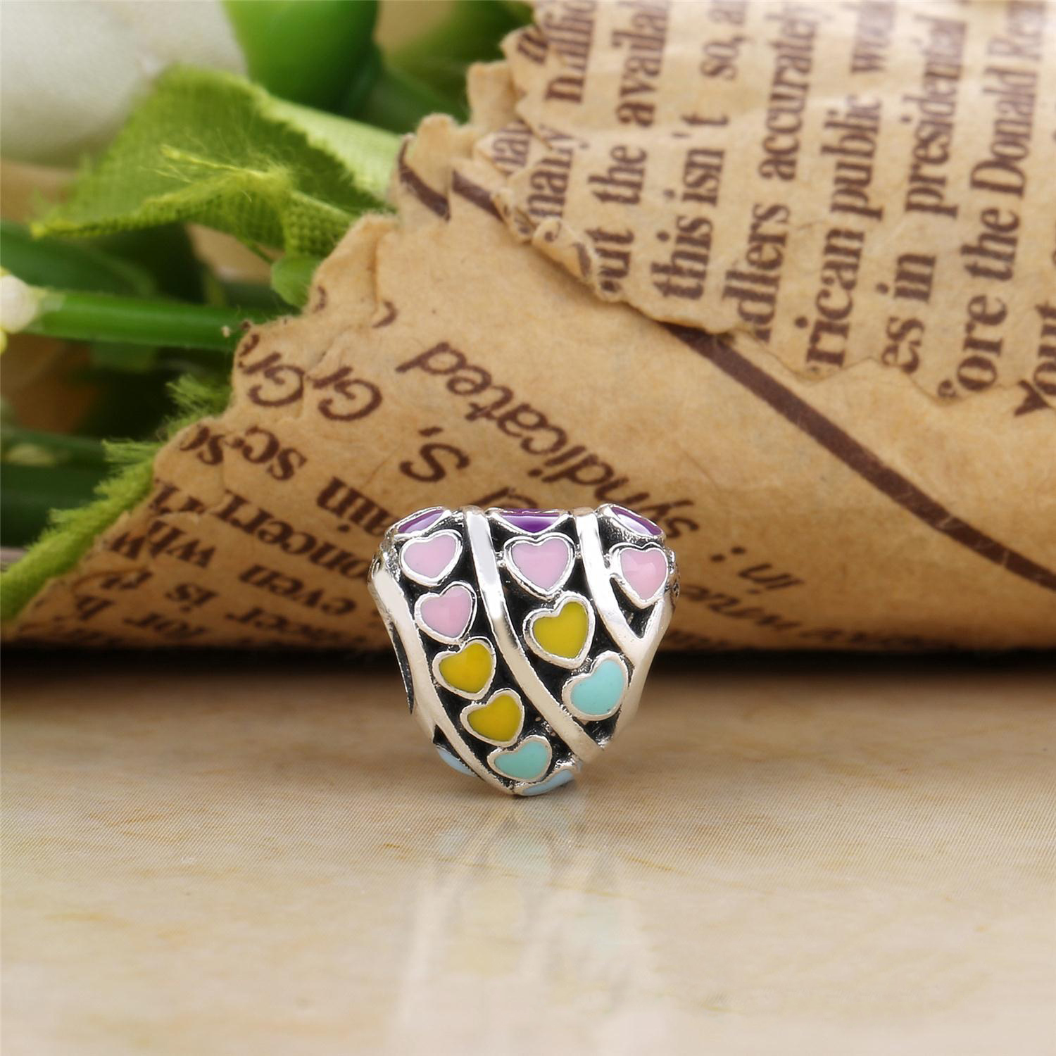 PANDORA Multi-Colour Hearts Bedel