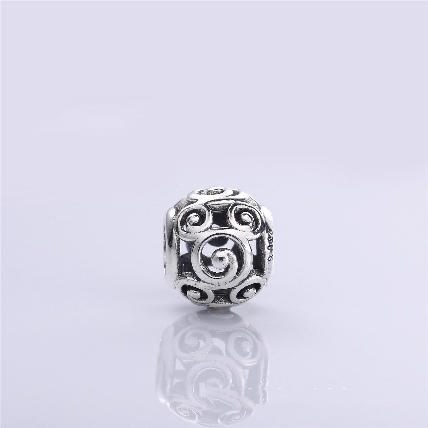 Pandora Zilveren Disney, Mickey Mouse "Mickey Wervelingen " Bedel 7501055880559P