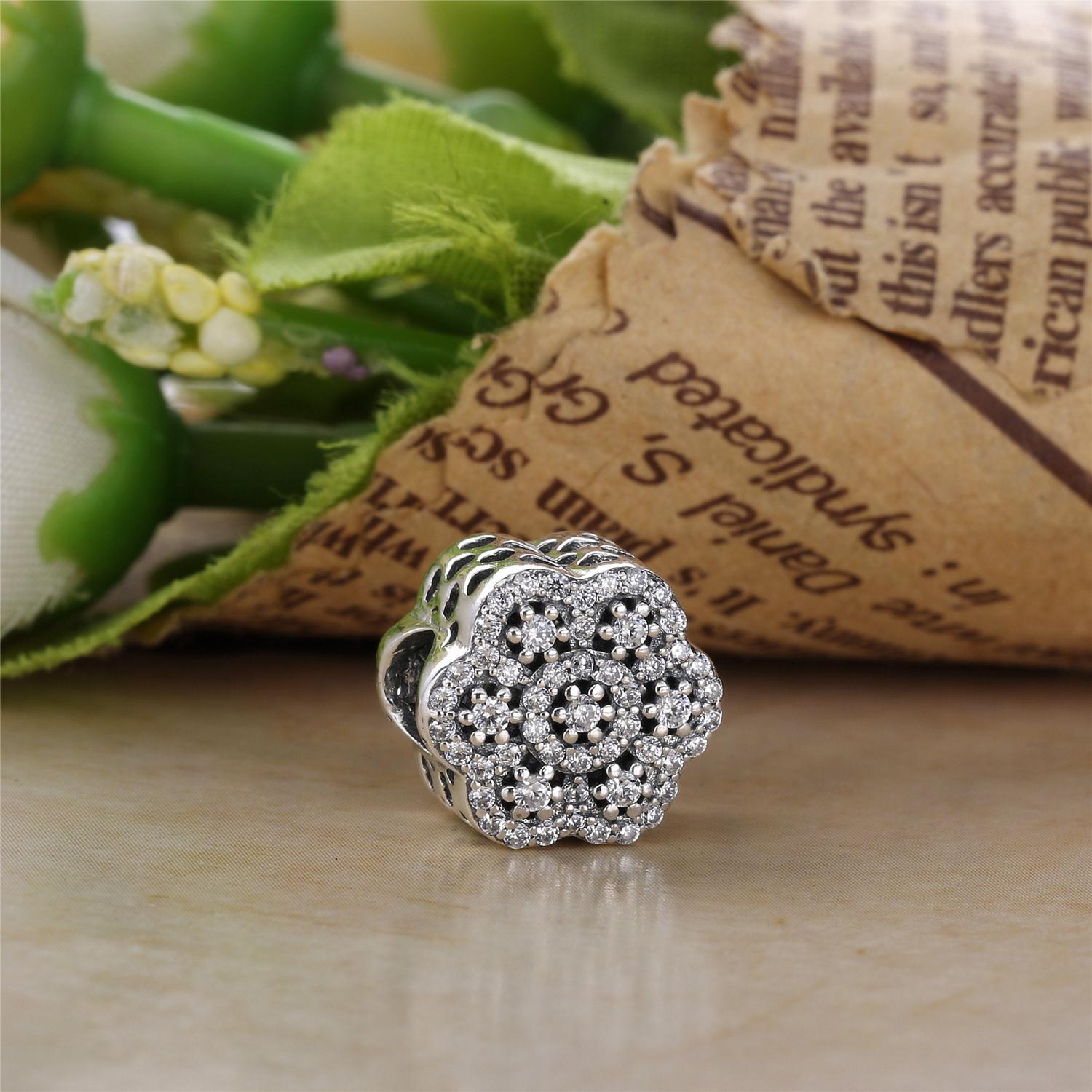 Pandora Zilveren Kristallen Bloemen Bedel 791998CZ