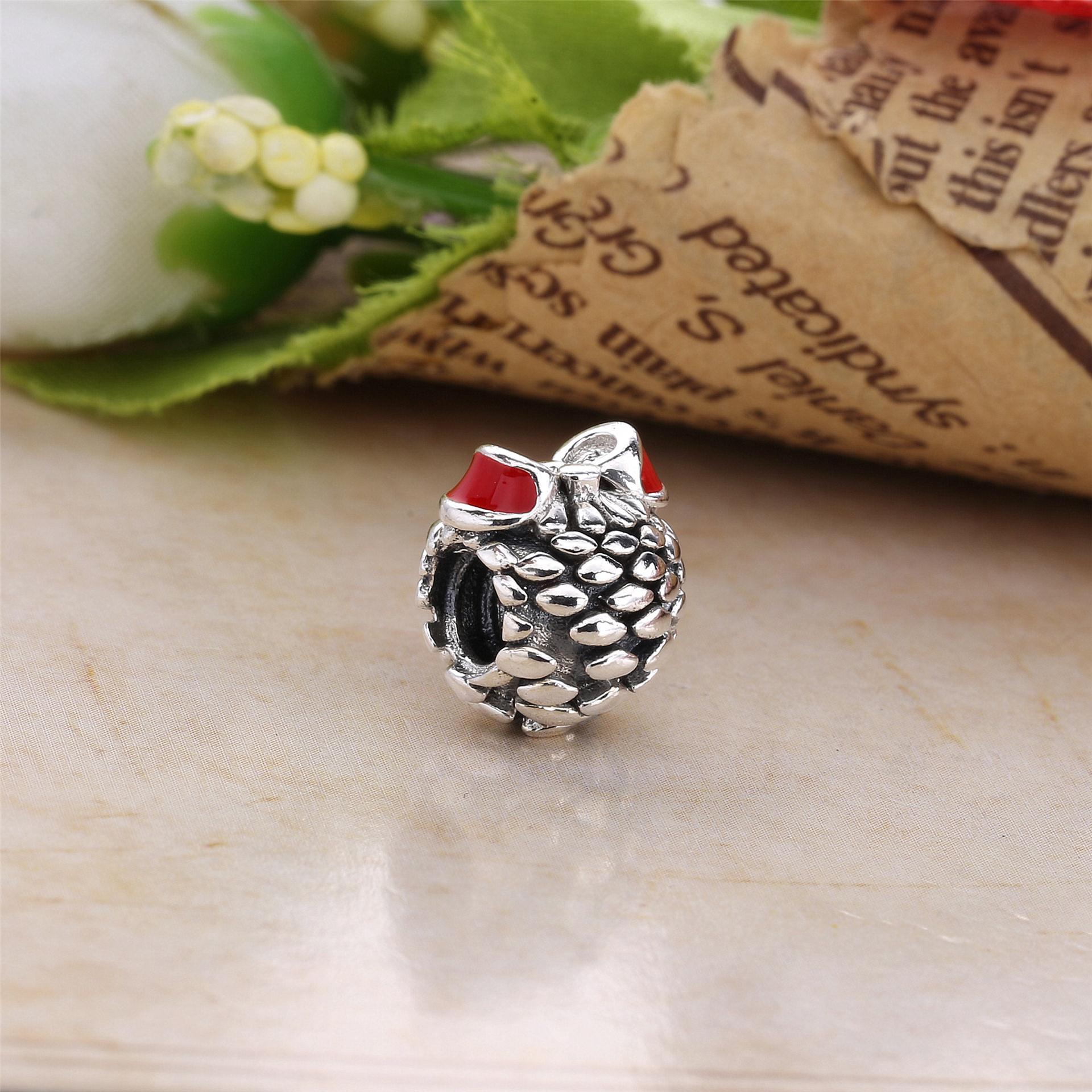 Pandora Zilveren Pinecone Bedel 791237En39