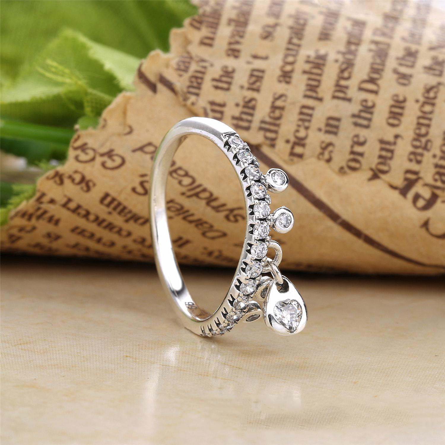 PANDORA Chandelier Droplets Ring 197108CZ