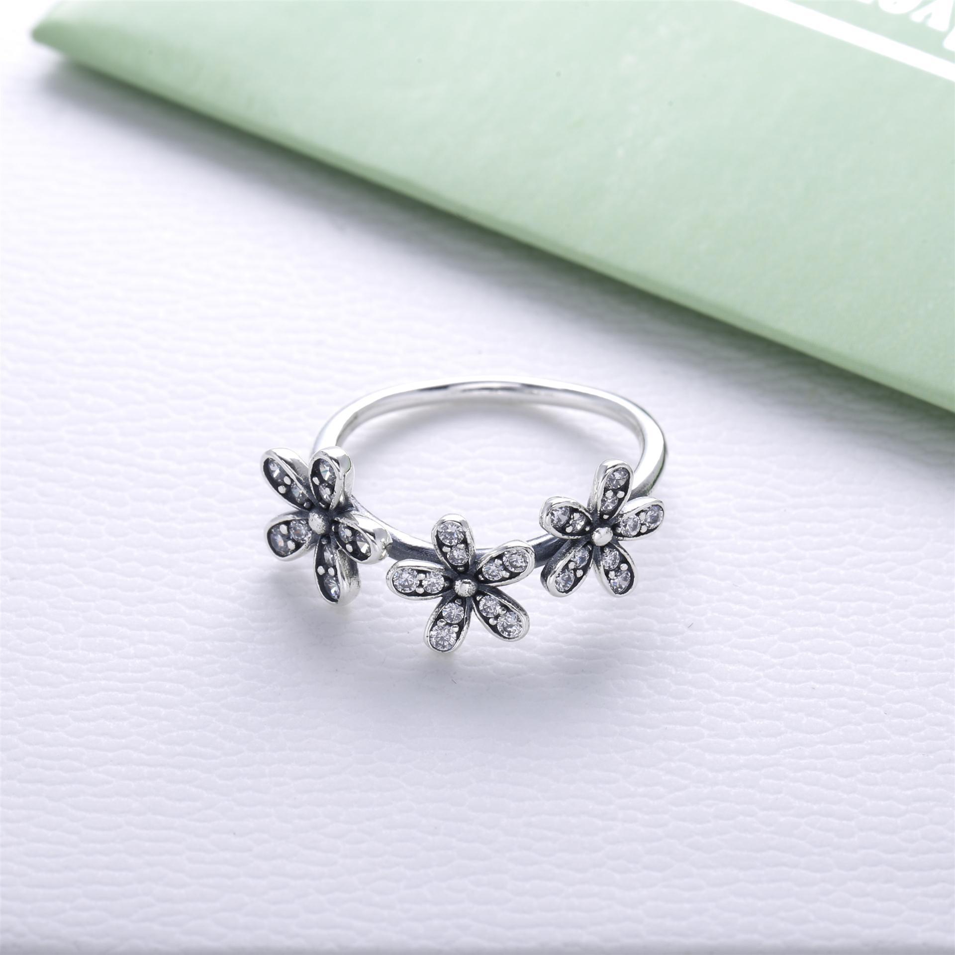 PANDORA Daisy Silver Ring With Cubic Zirconia - 190933CZ