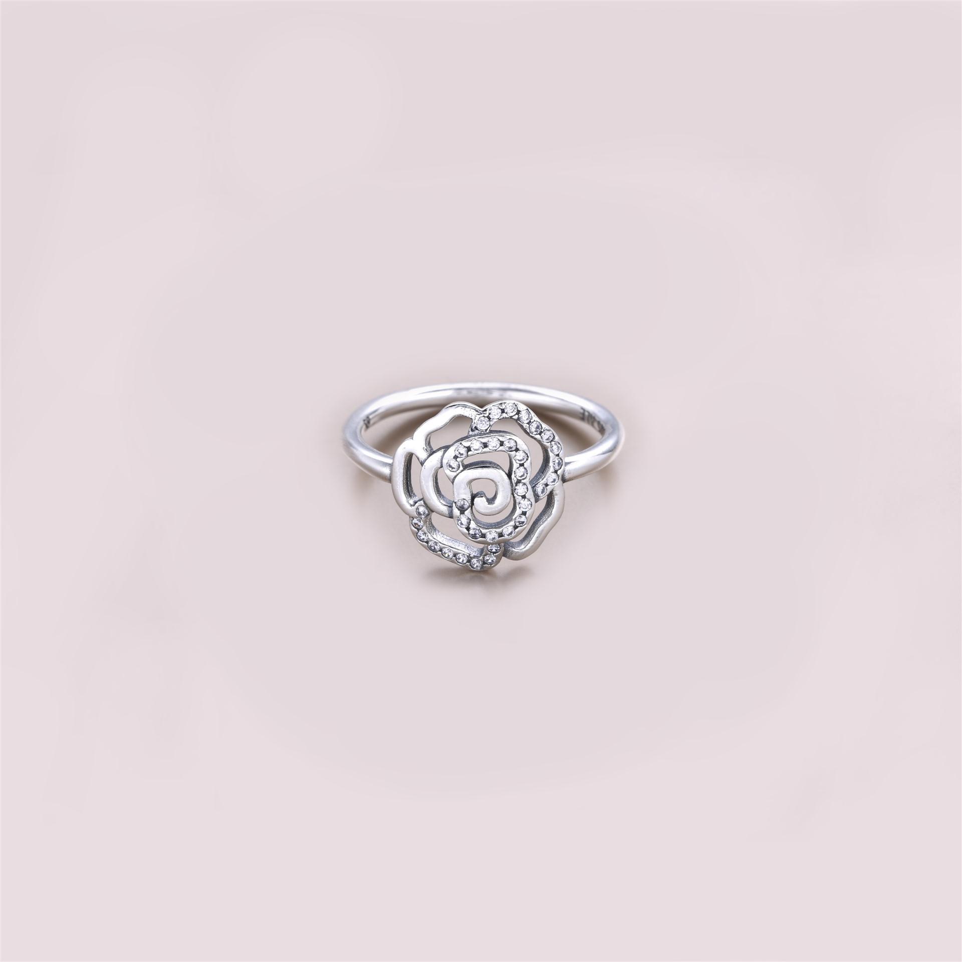 Pandora Zilveren Glinsterende Delicate Rose Ring 190949CZ