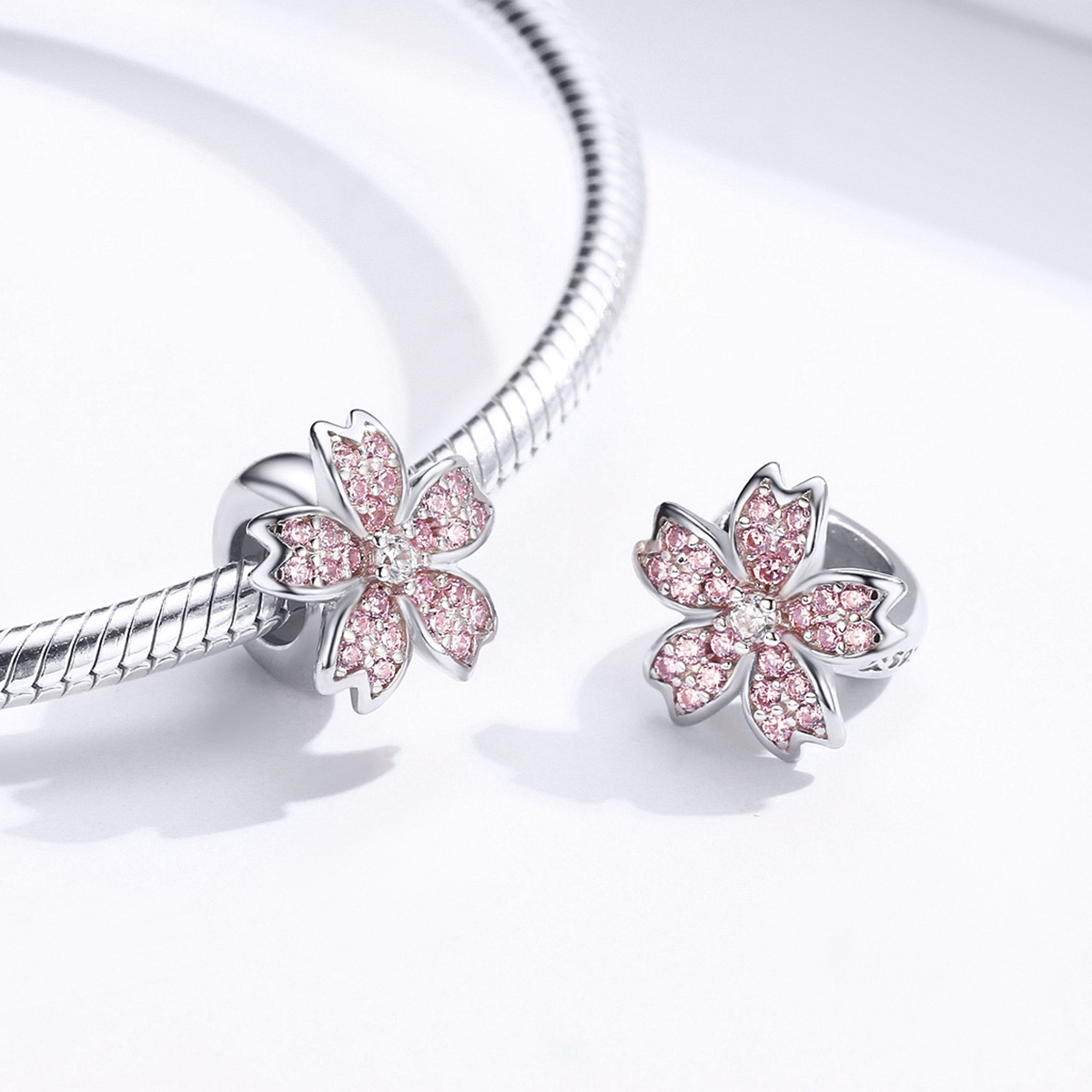 Pandora Style Sakura Bedel - SCC1291