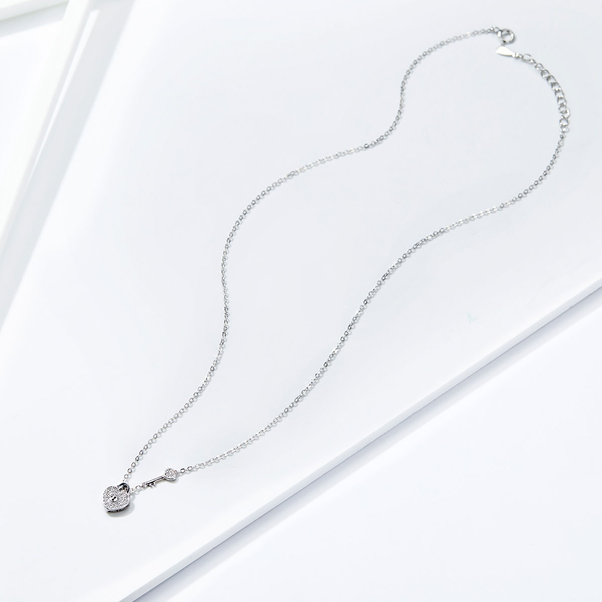 Pandora Style Hartenslot Chain Ketting - SCN315